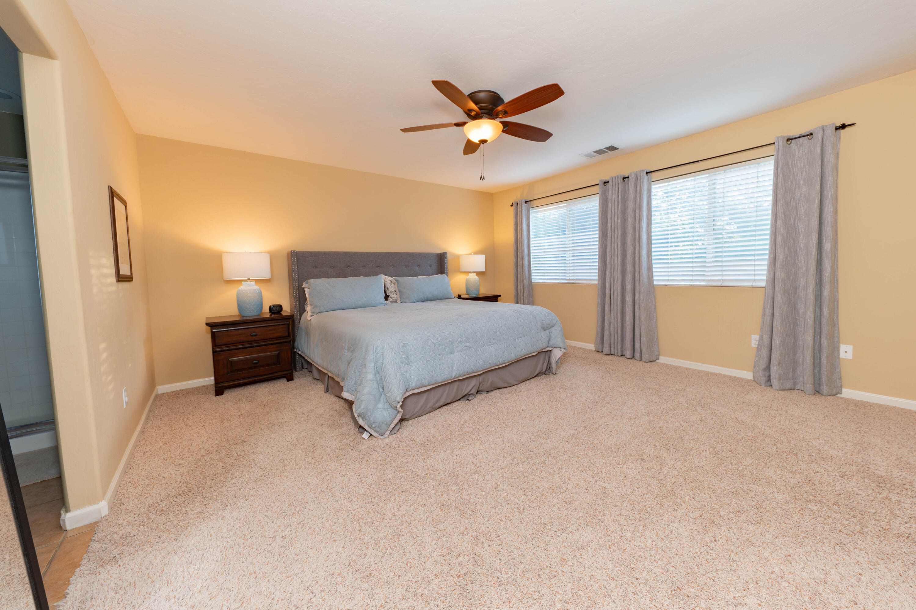 1405 Cortese St, Tulare, CA 93274