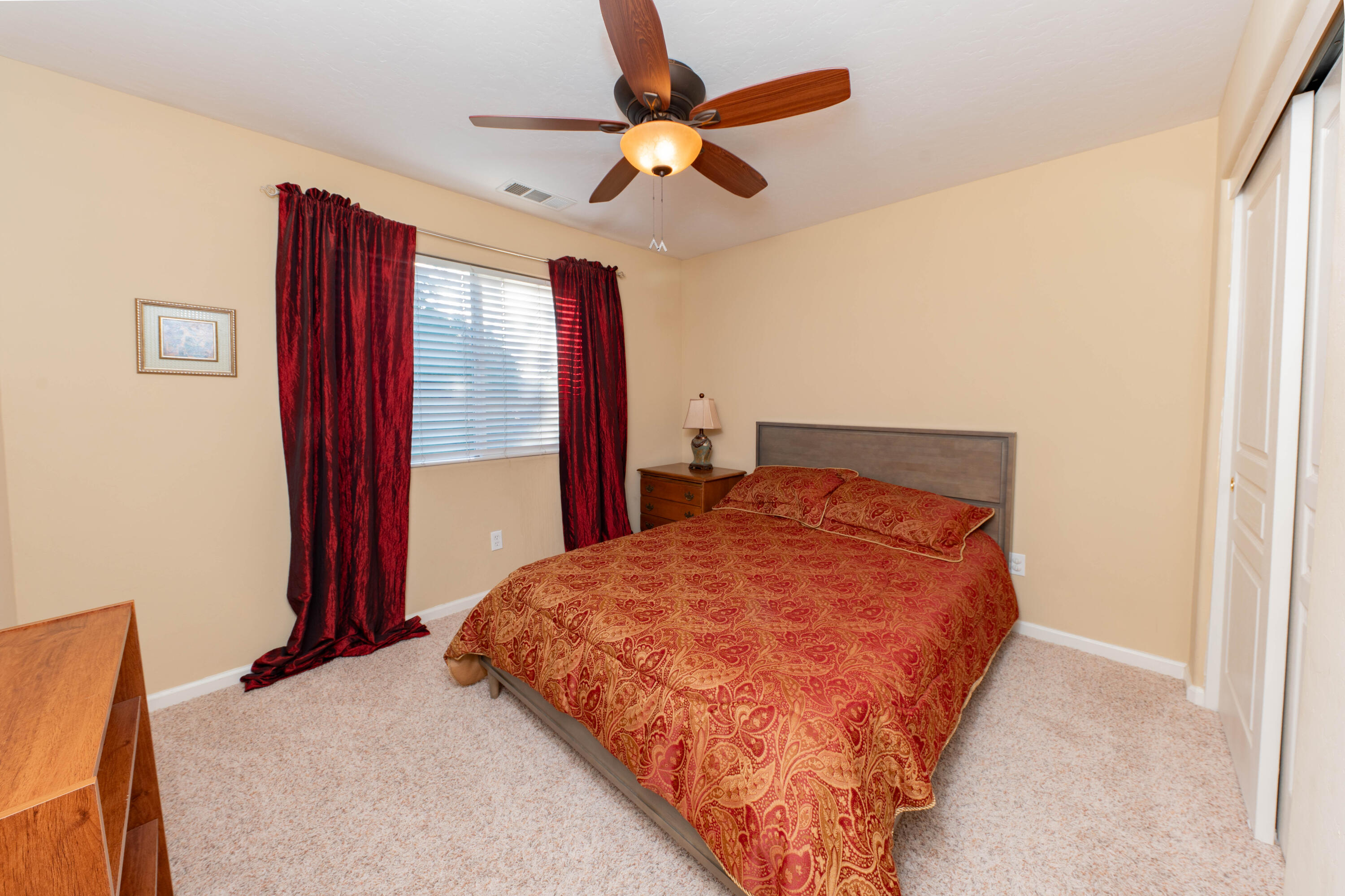 1405 Cortese St, Tulare, CA 93274