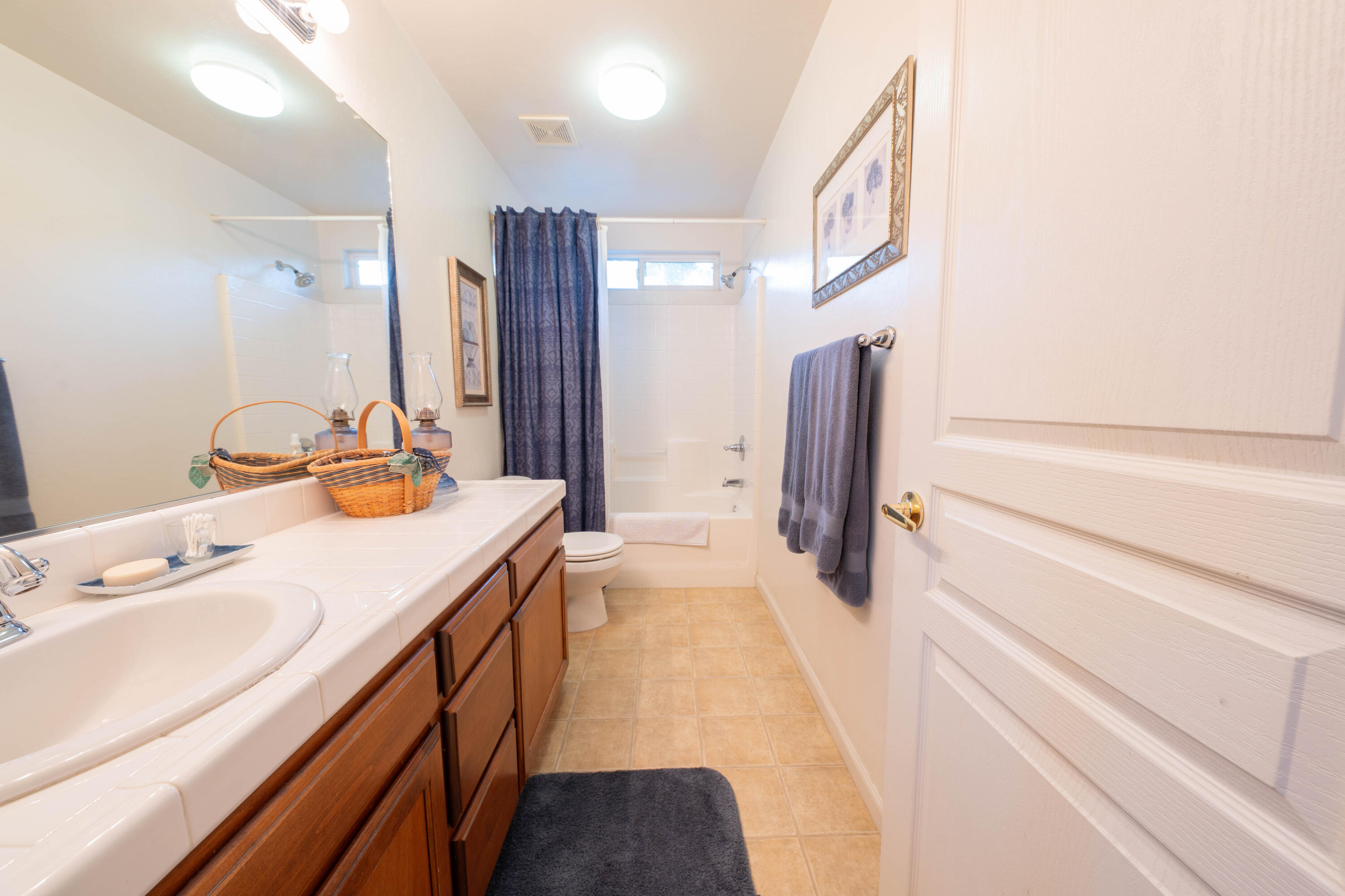 1405 Cortese St, Tulare, CA 93274