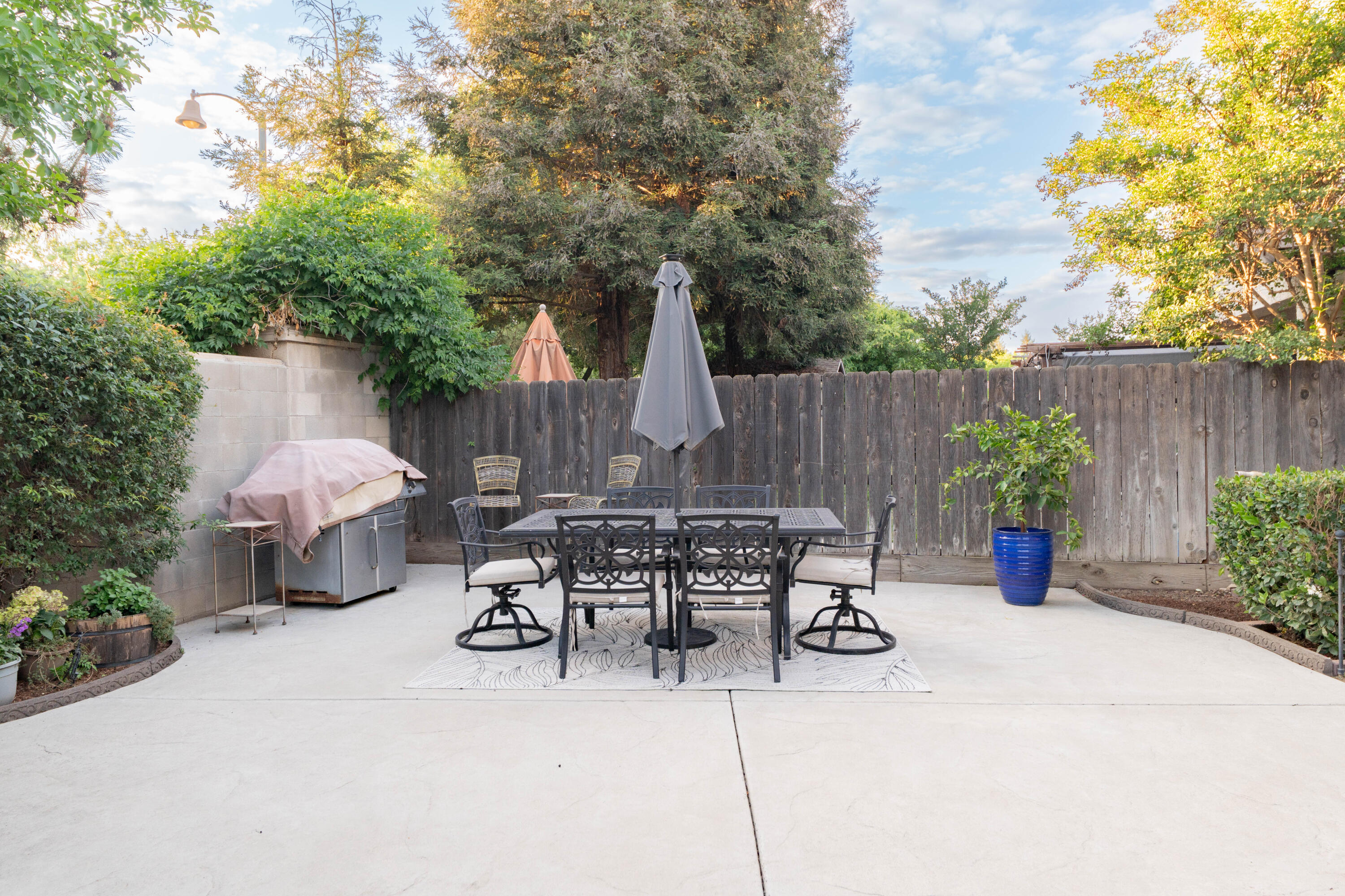 1405 Cortese St, Tulare, CA 93274