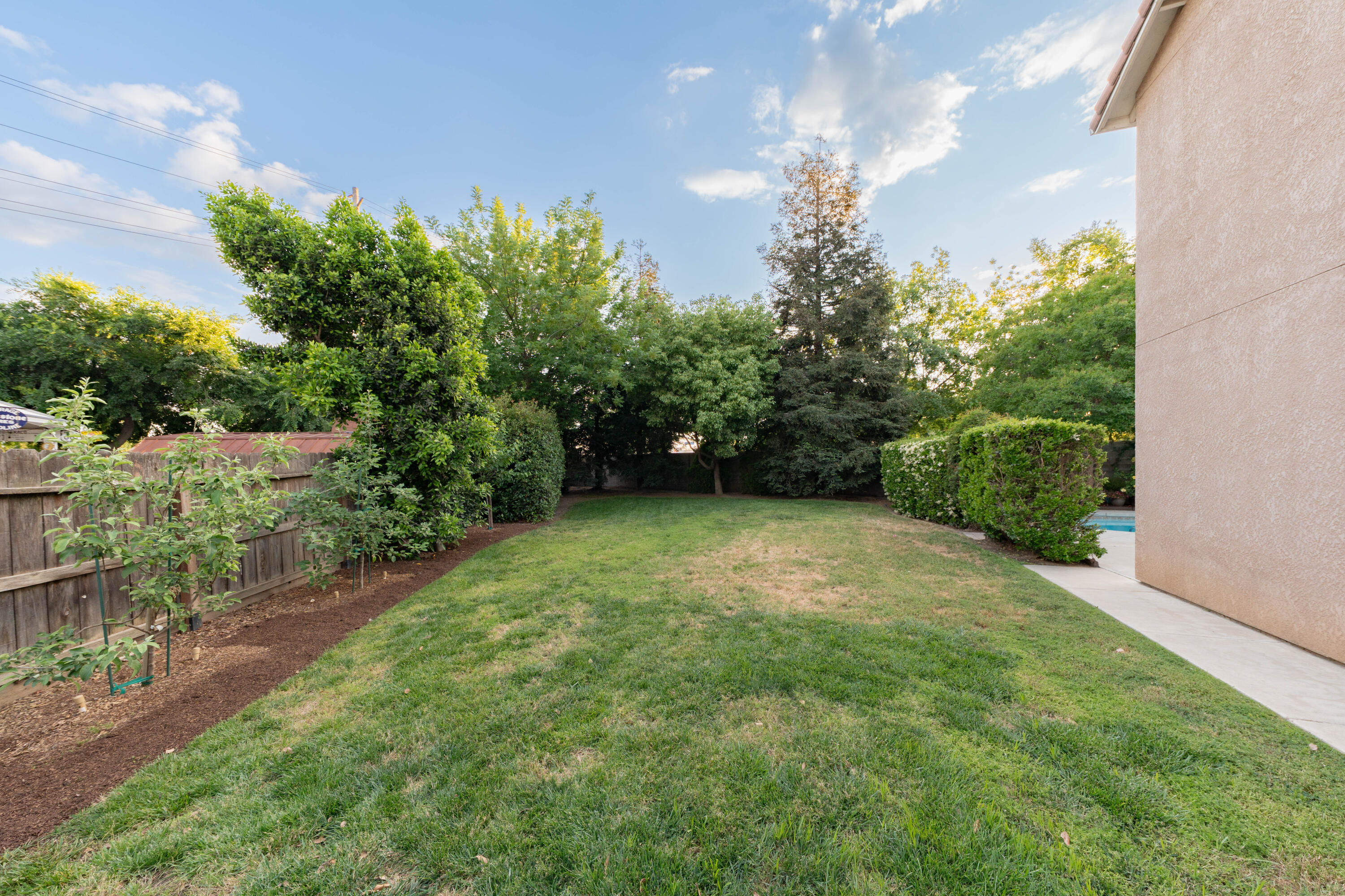 1405 Cortese St, Tulare, CA 93274