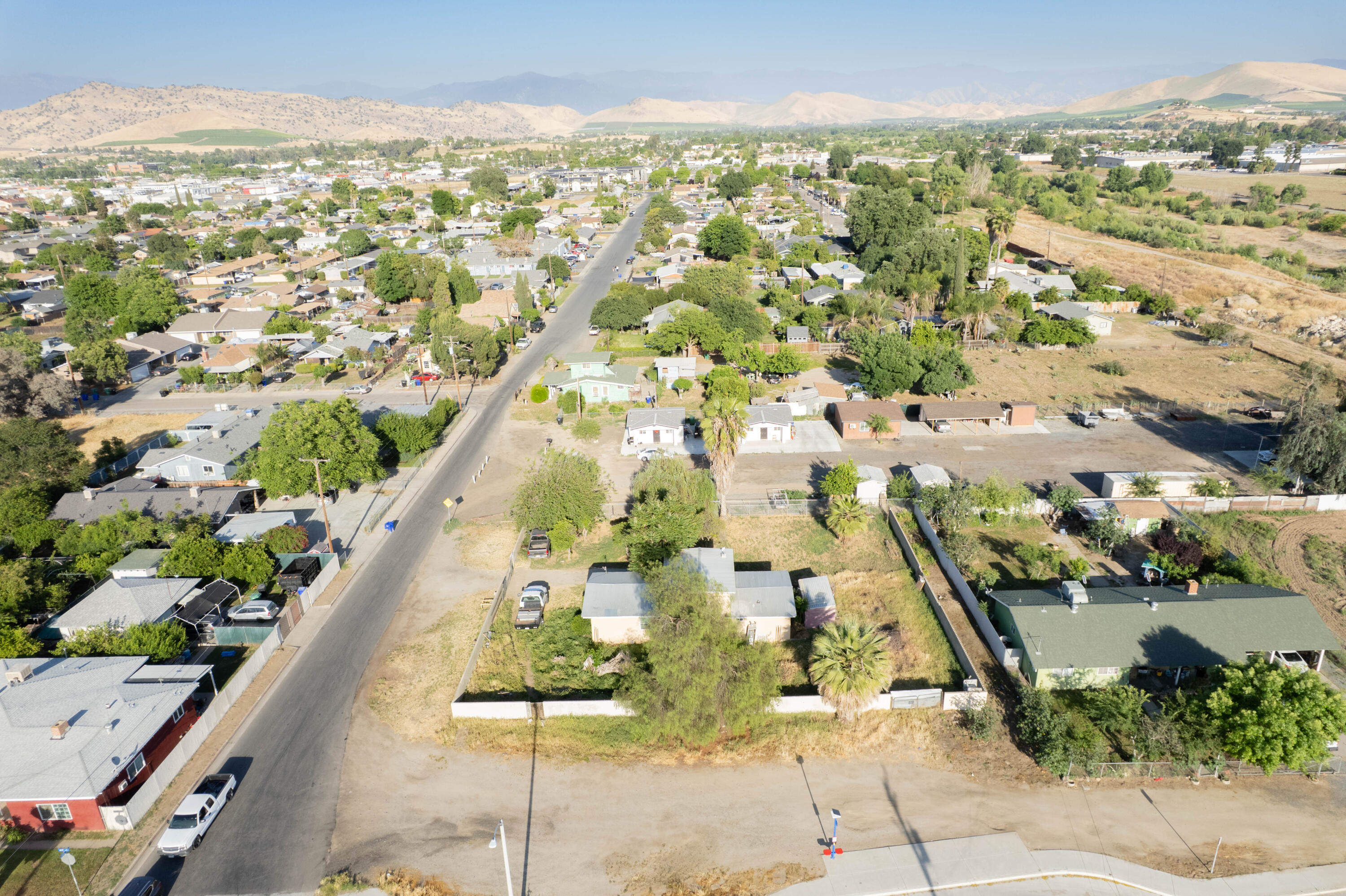 383 E Date Ave, Porterville, CA 93257