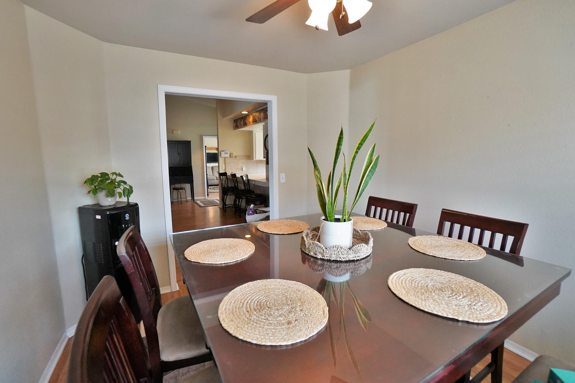 335 Kenwood Dr, Lemoore, CA 93245