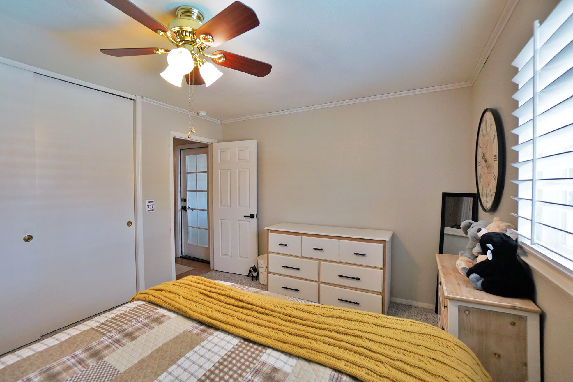 335 Kenwood Dr, Lemoore, CA 93245