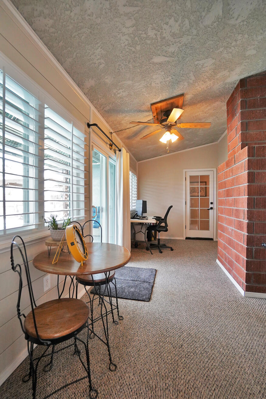 335 Kenwood Dr, Lemoore, CA 93245