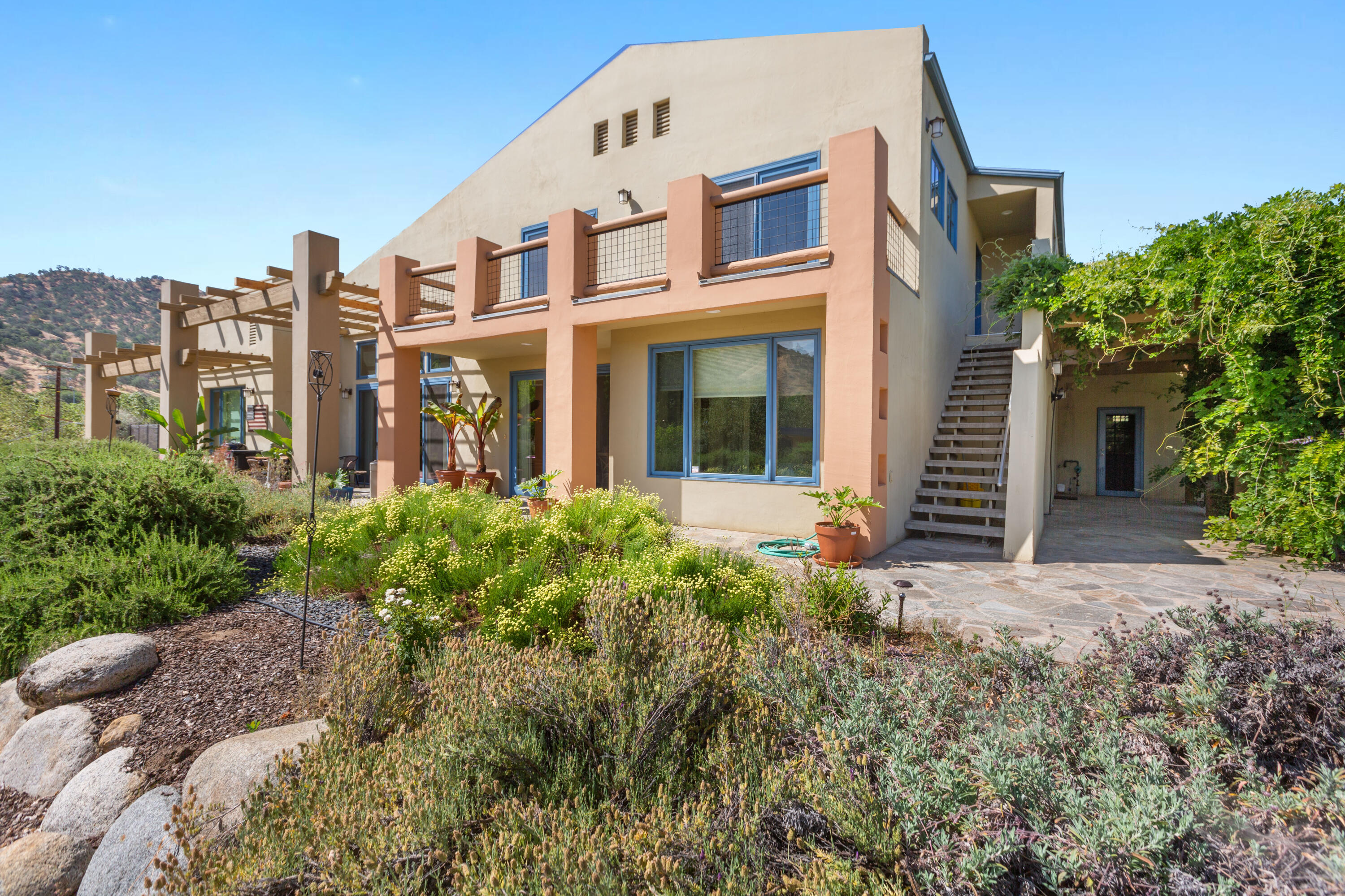 42000 N Fork Dr, Three Rivers, CA 93271