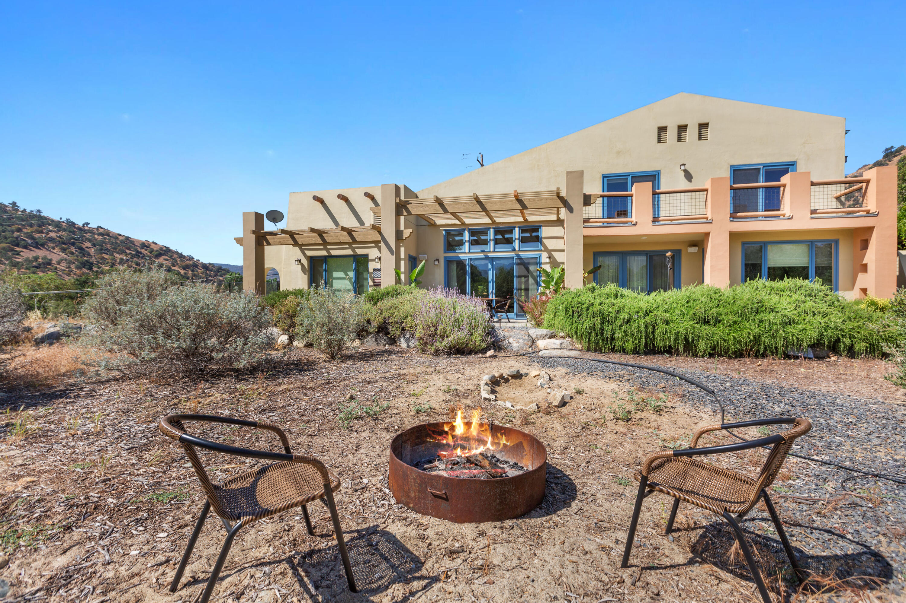 42000 N Fork Dr, Three Rivers, CA 93271