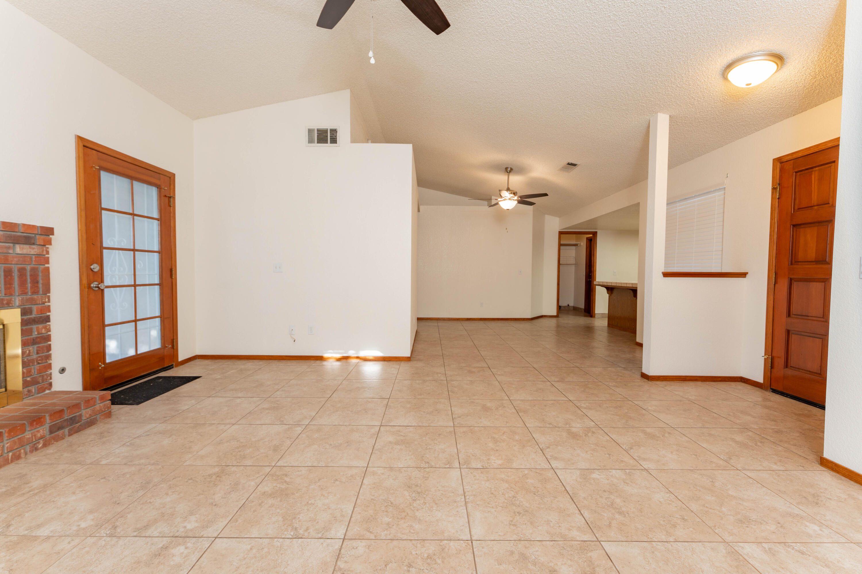 1860 W Fairhaven Ave, Porterville, CA 93257