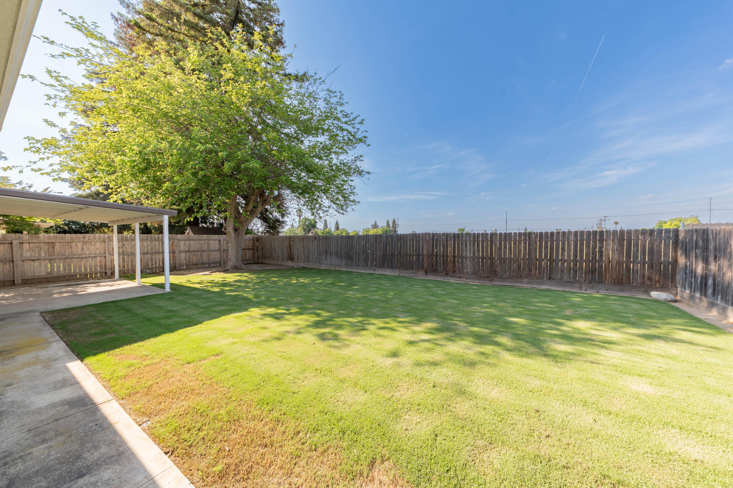 1860 W Fairhaven Ave, Porterville, CA 93257