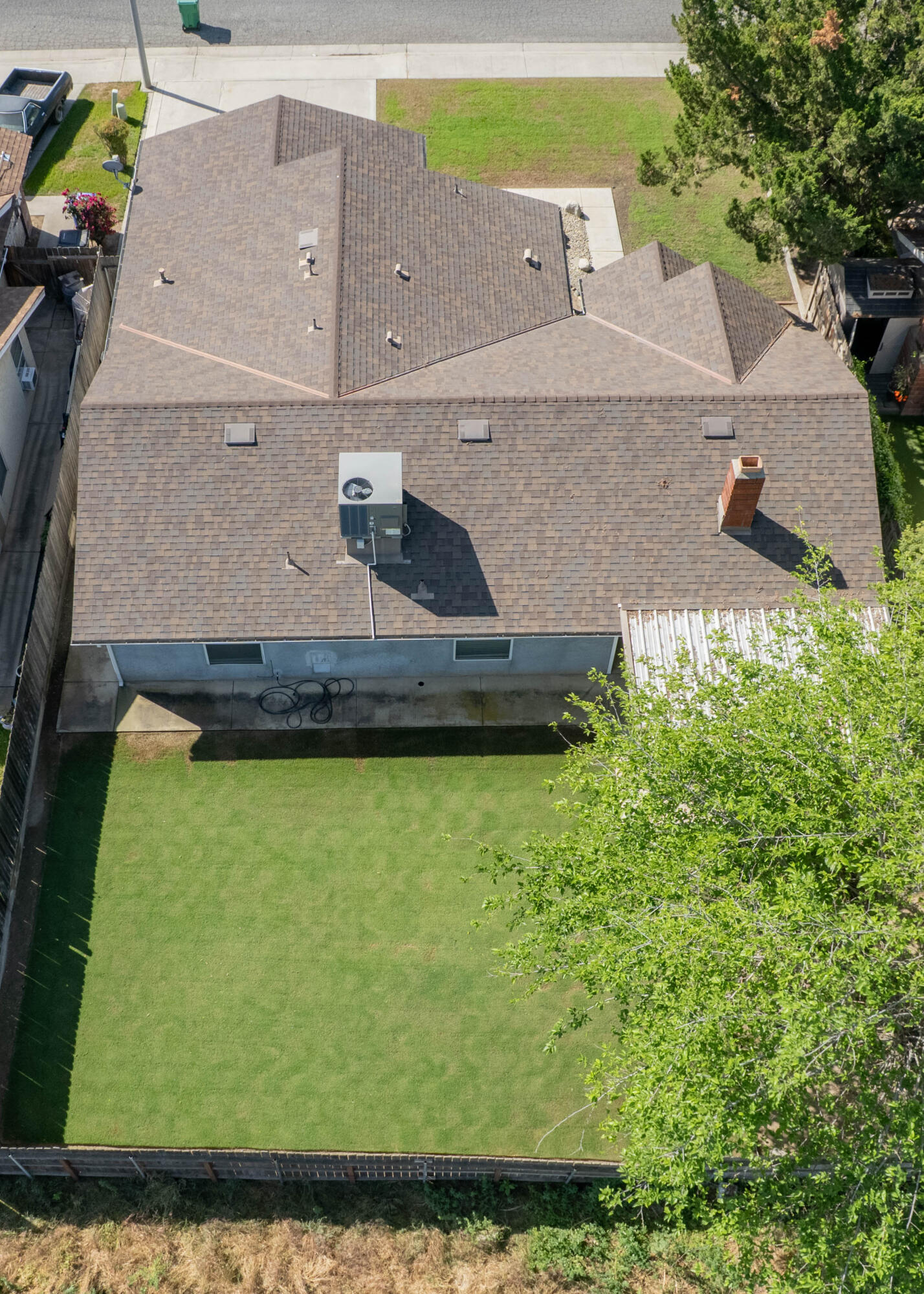 1860 W Fairhaven Ave, Porterville, CA 93257