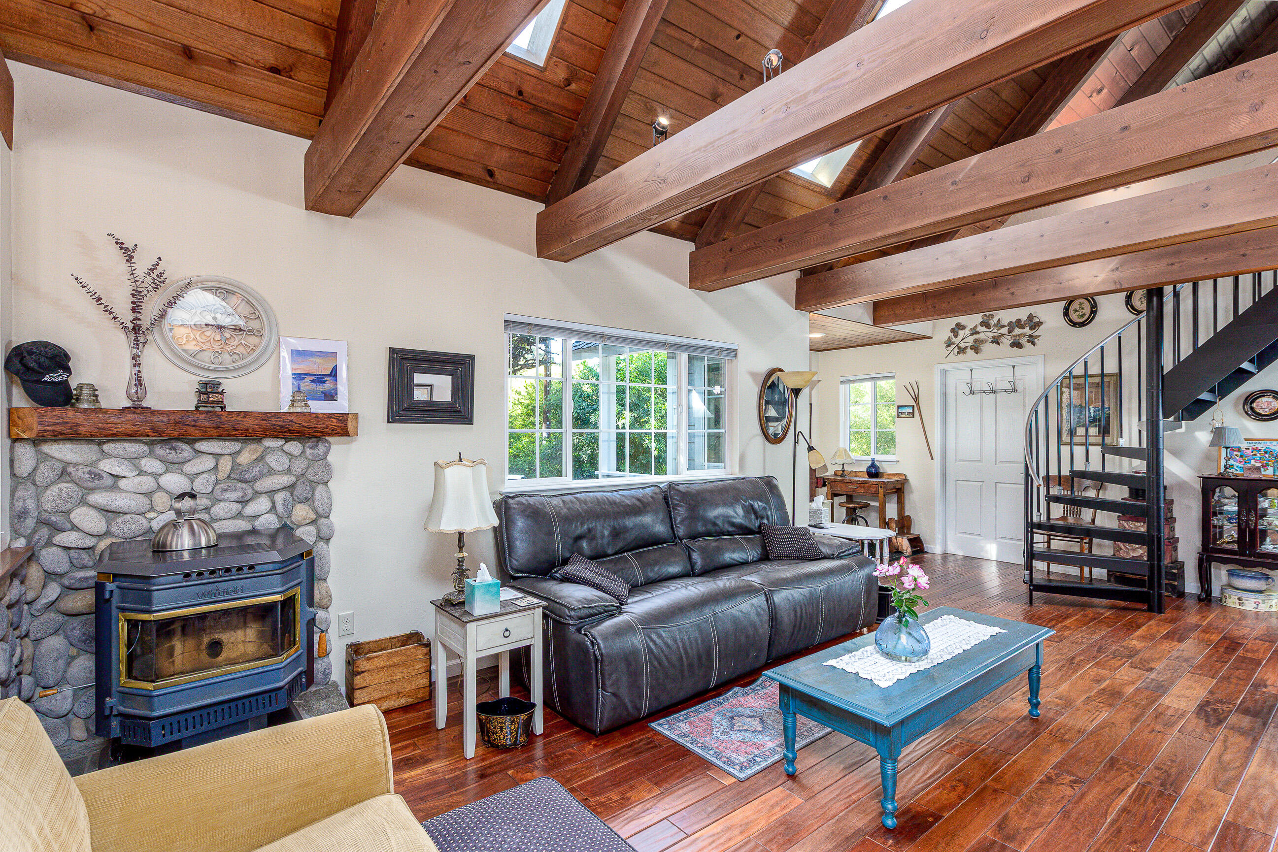 42695 42695 Sierra Drive, Three Rivers, CA 93271