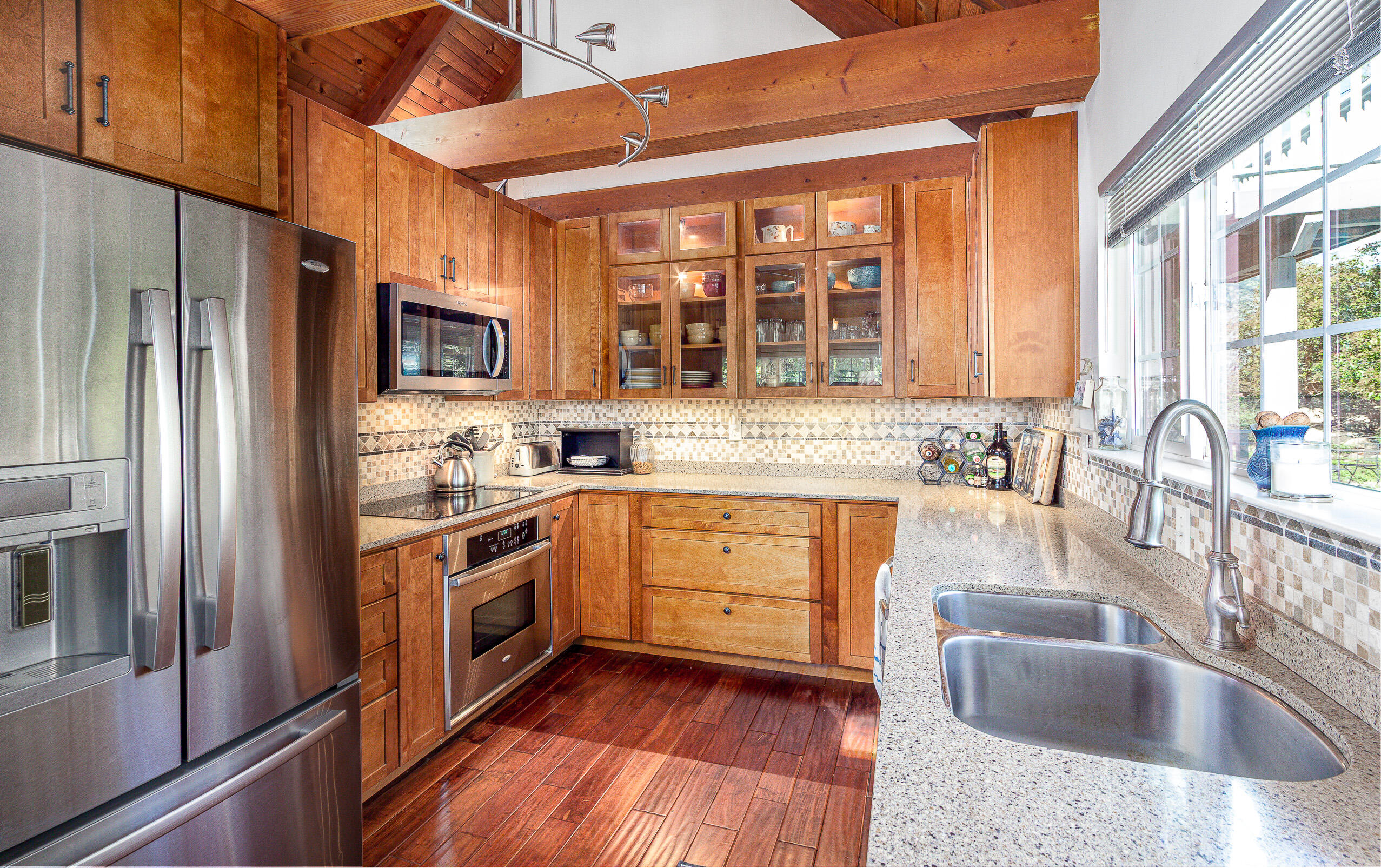 42695 42695 Sierra Drive, Three Rivers, CA 93271