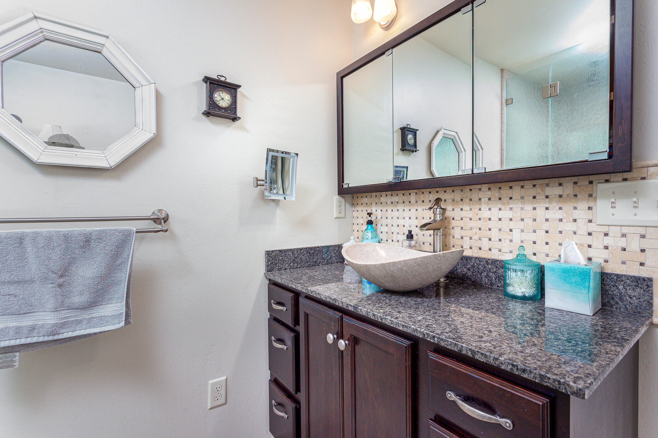 42695 42695 Sierra Drive, Three Rivers, CA 93271