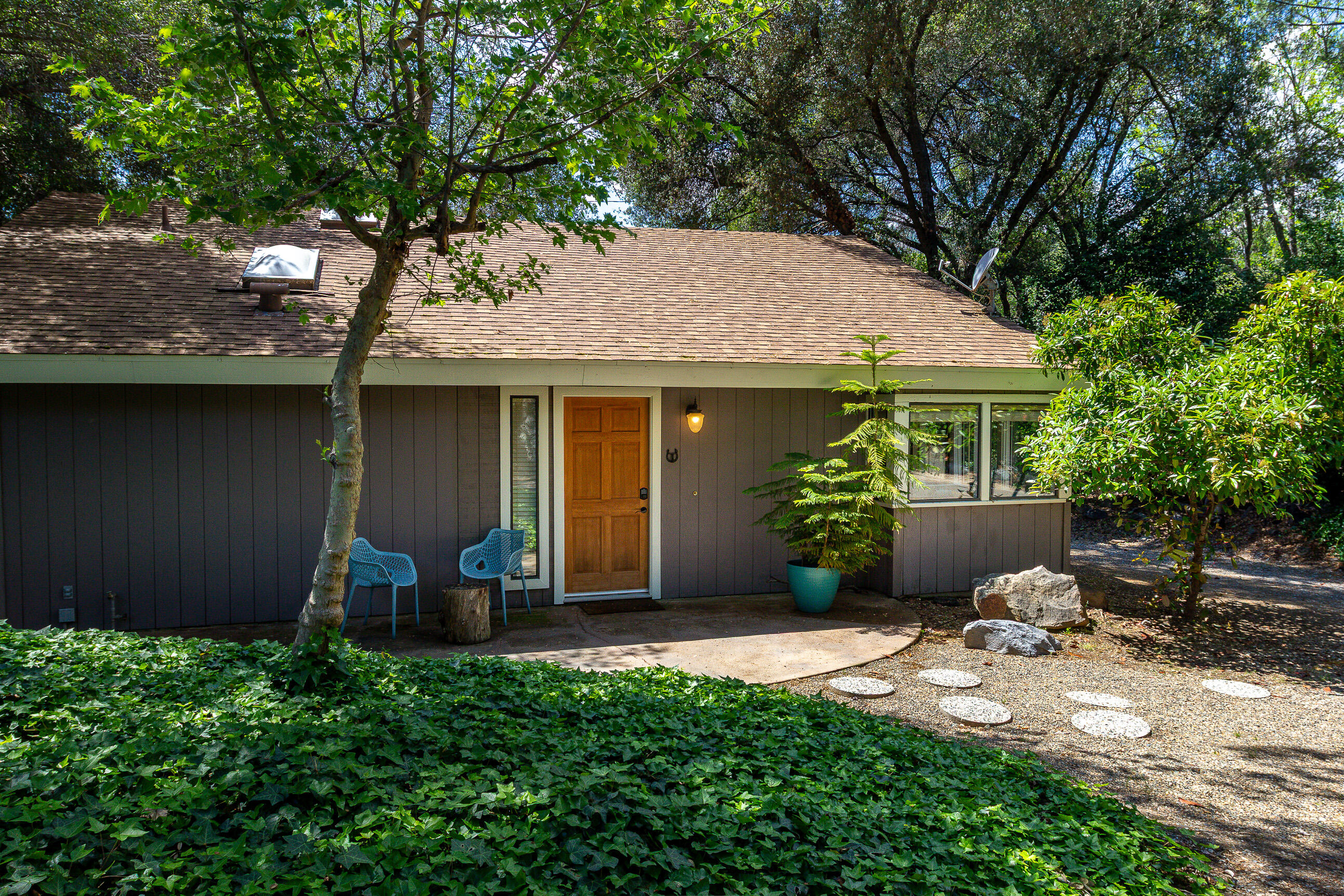 42695 42695 Sierra Drive, Three Rivers, CA 93271