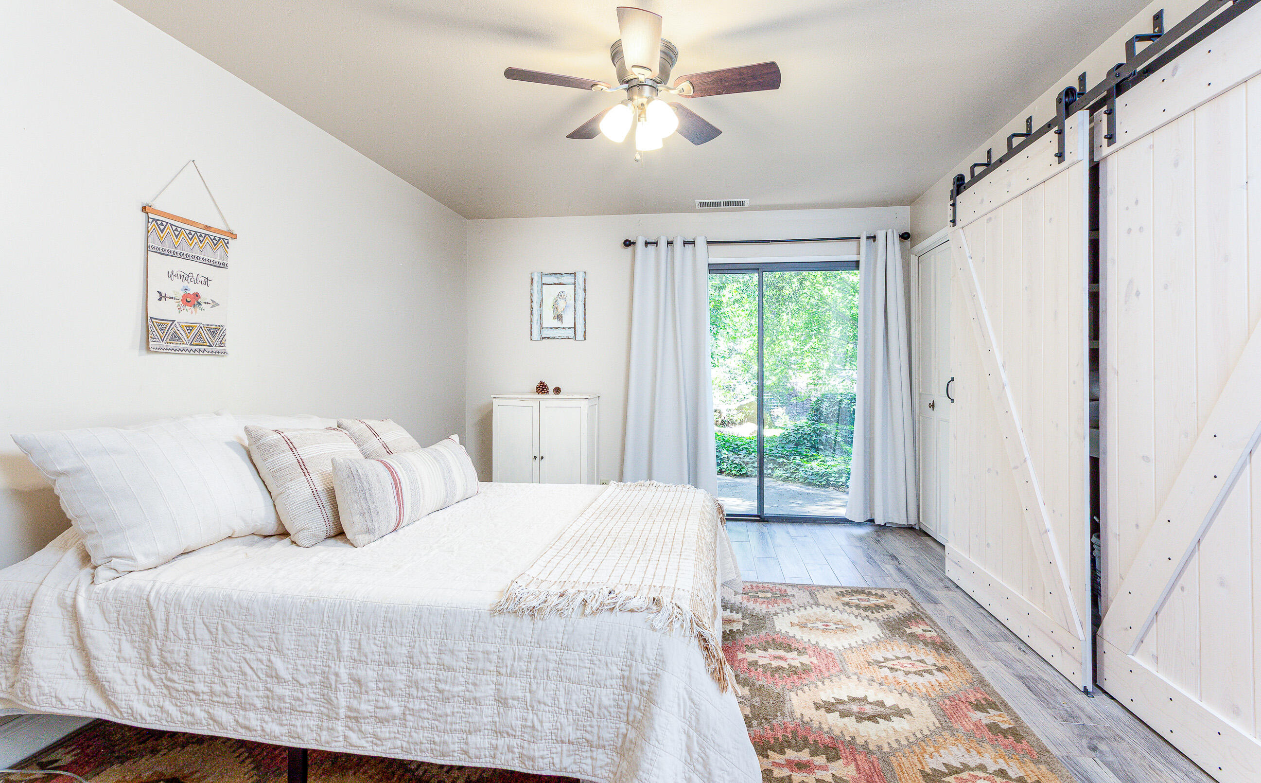 42695 42695 Sierra Drive, Three Rivers, CA 93271