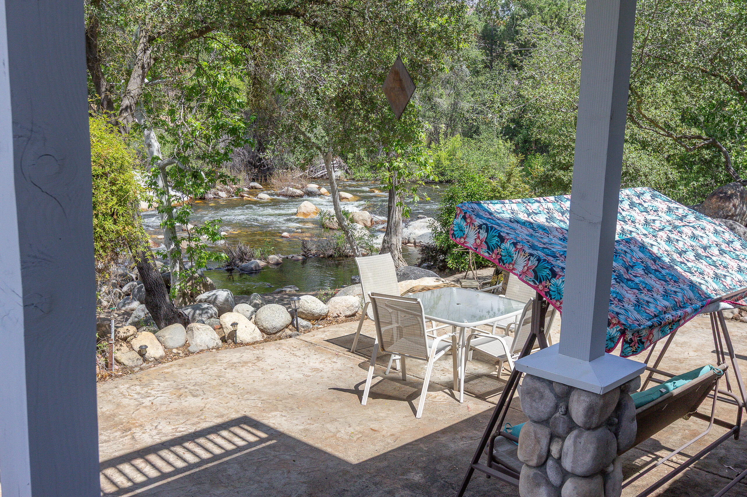 42695 42695 Sierra Drive, Three Rivers, CA 93271