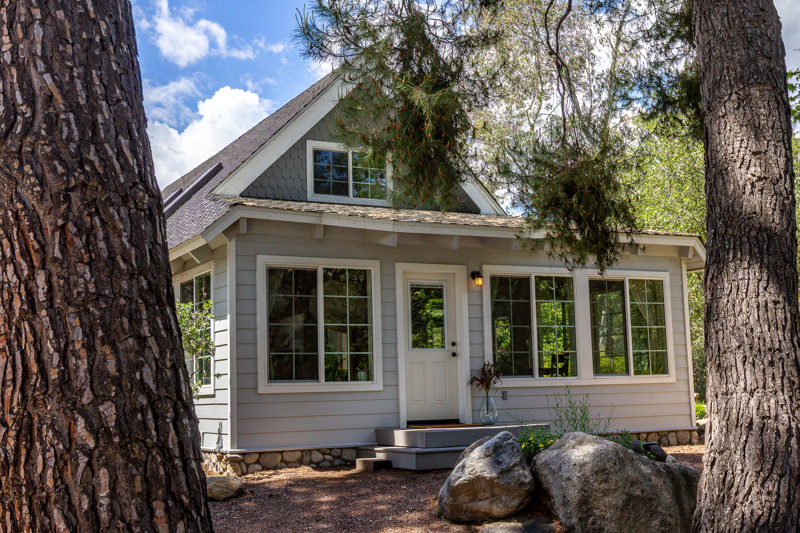 42695 42695 Sierra Drive, Three Rivers, CA 93271