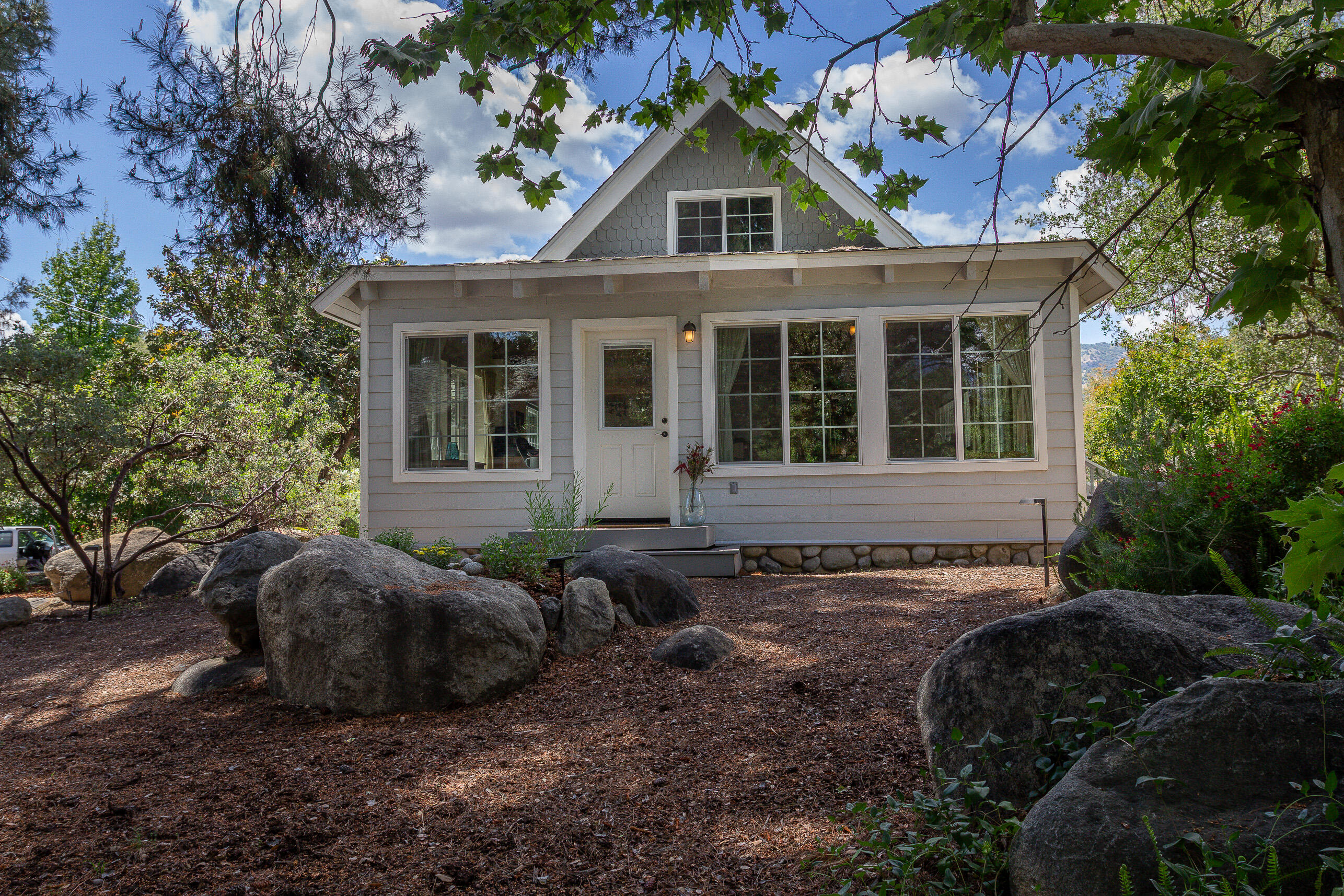 42695 42695 Sierra Drive, Three Rivers, CA 93271