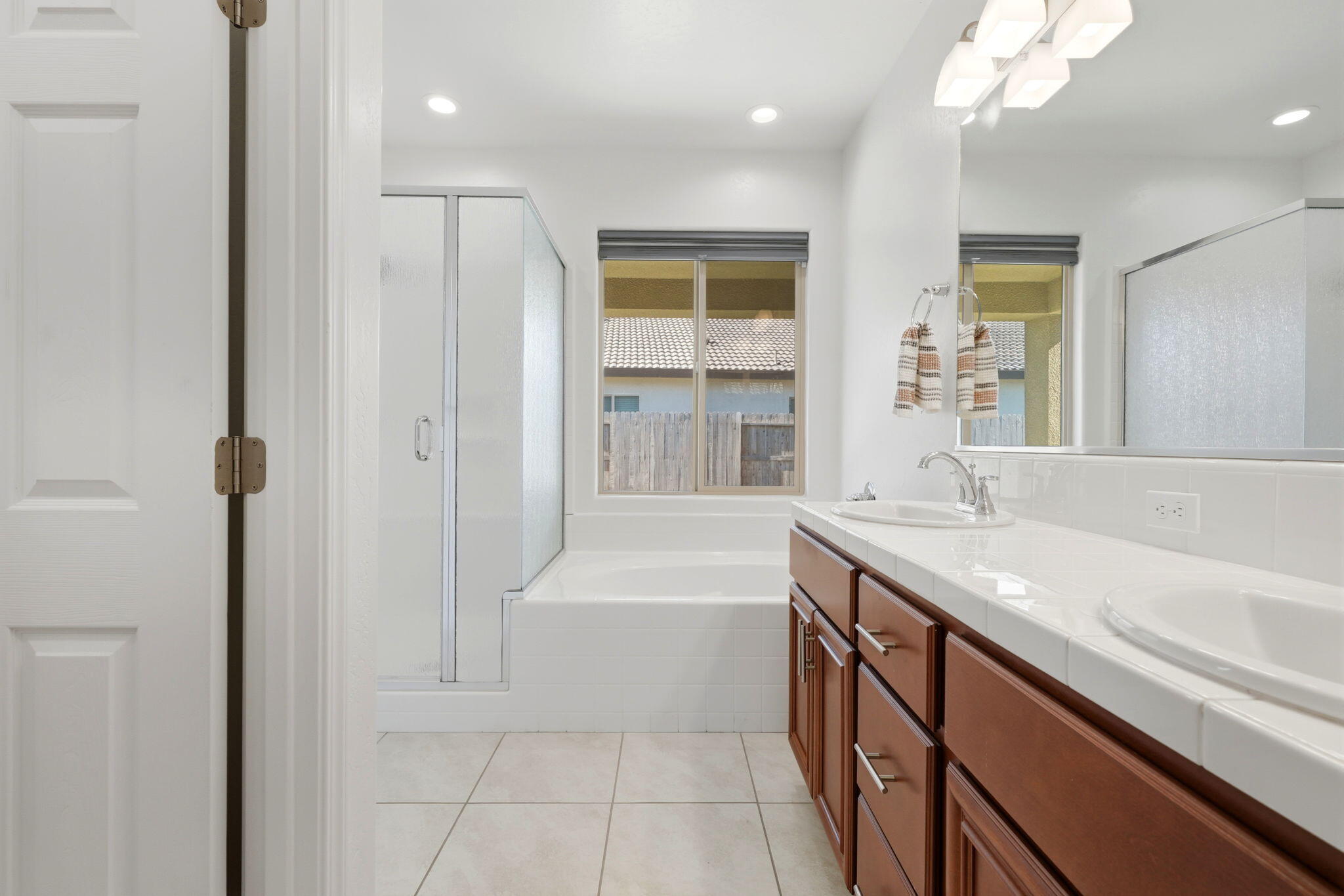 1703 W Porter Ave, Visalia, CA 93291