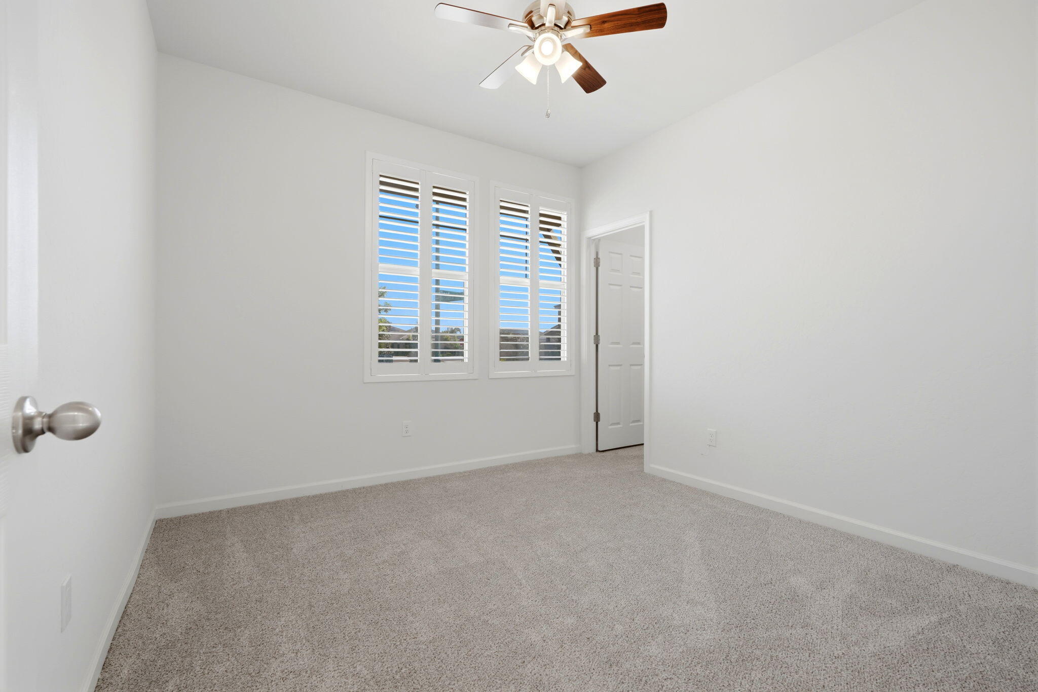 1703 W Porter Ave, Visalia, CA 93291