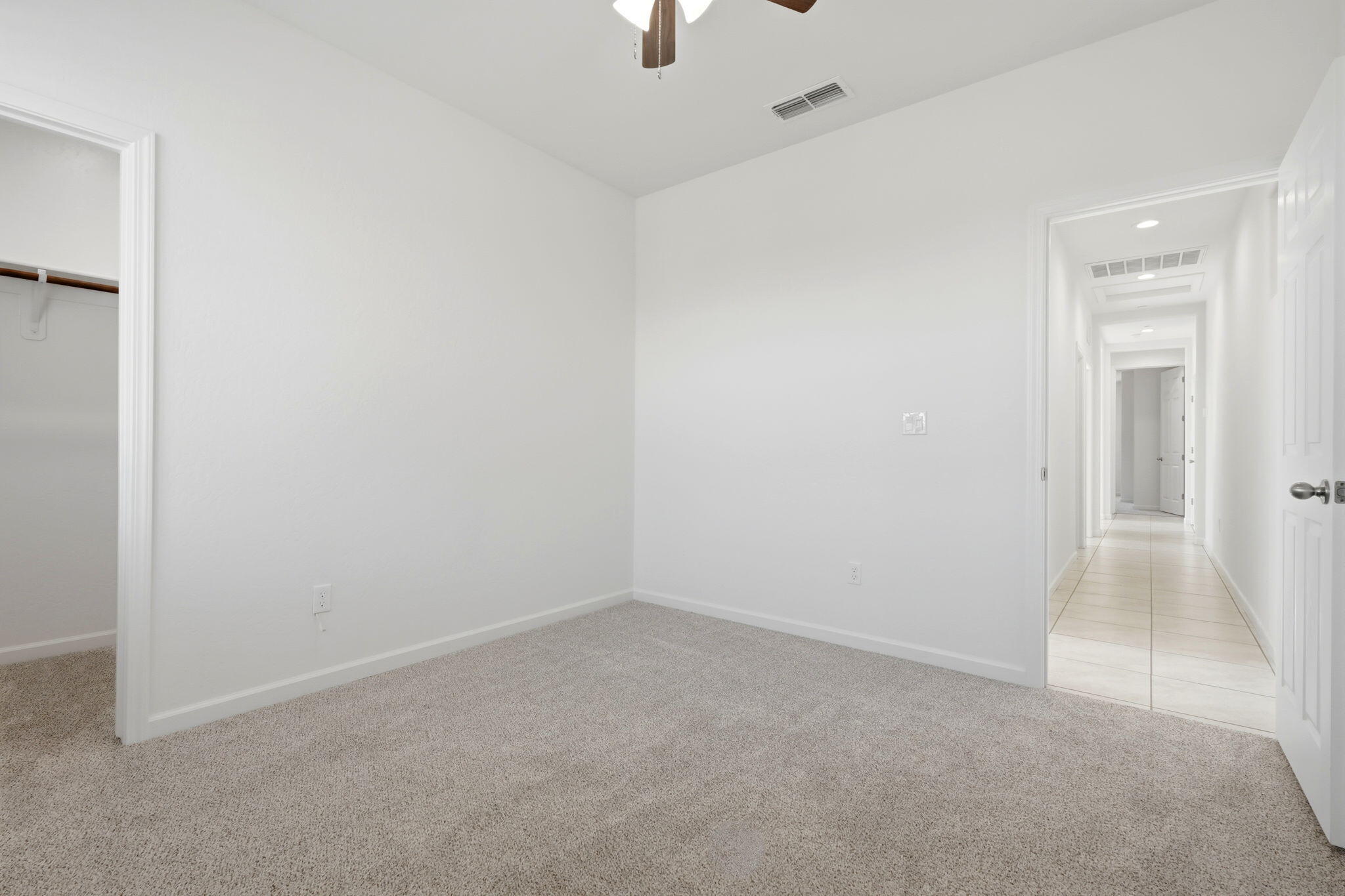 1703 W Porter Ave, Visalia, CA 93291