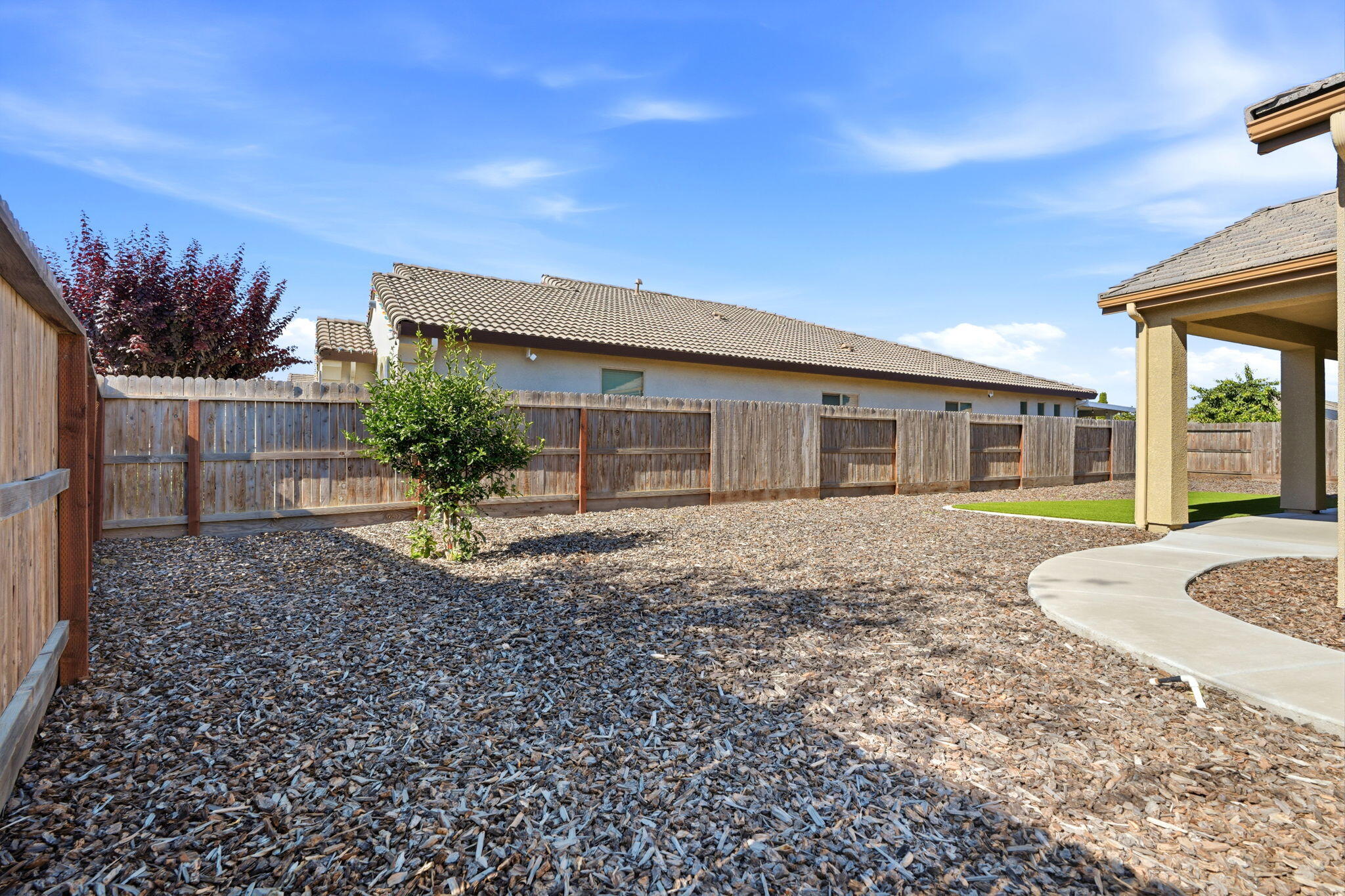 1703 W Porter Ave, Visalia, CA 93291