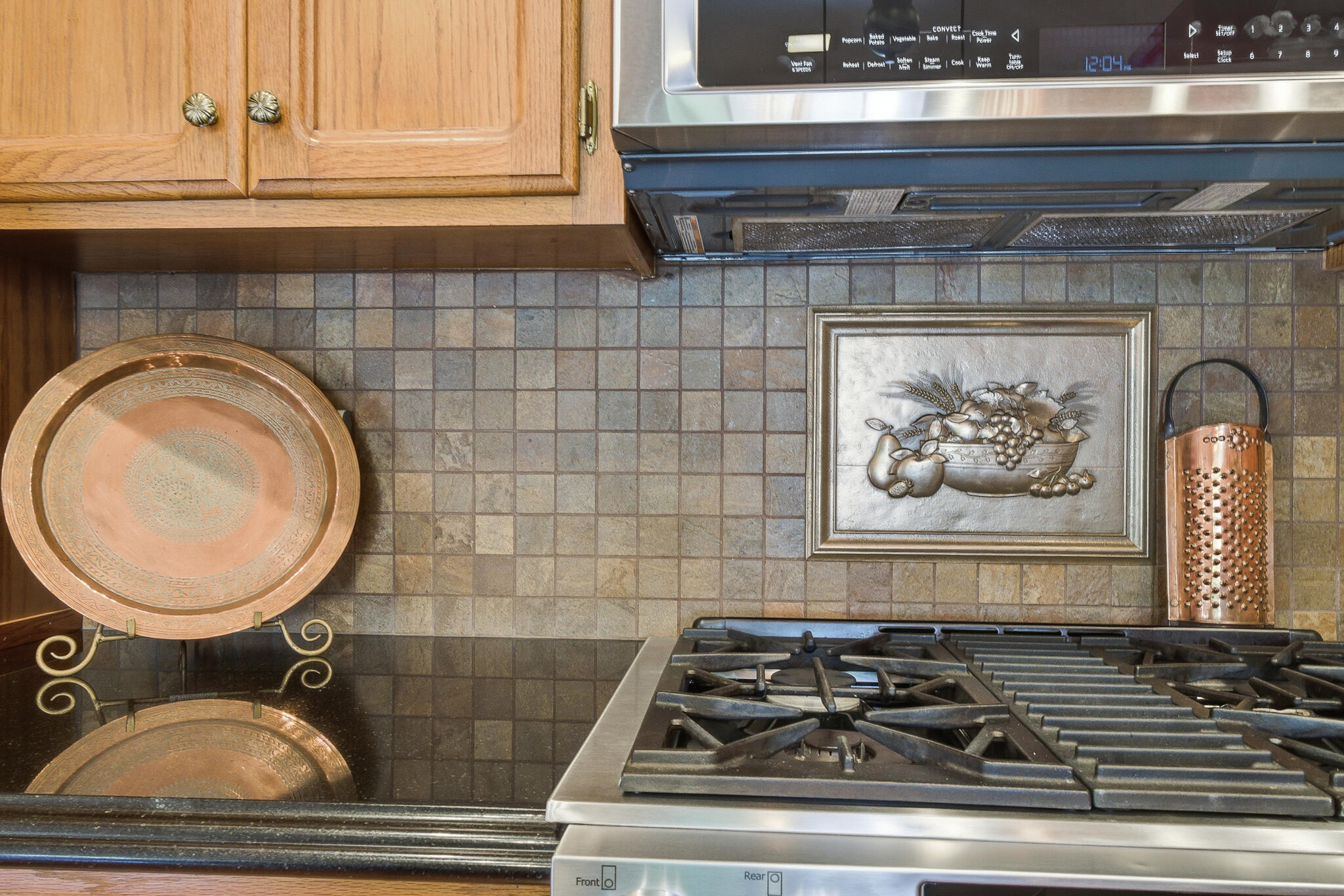 2320 SW Cottonwood Cir, Visalia, CA 93277