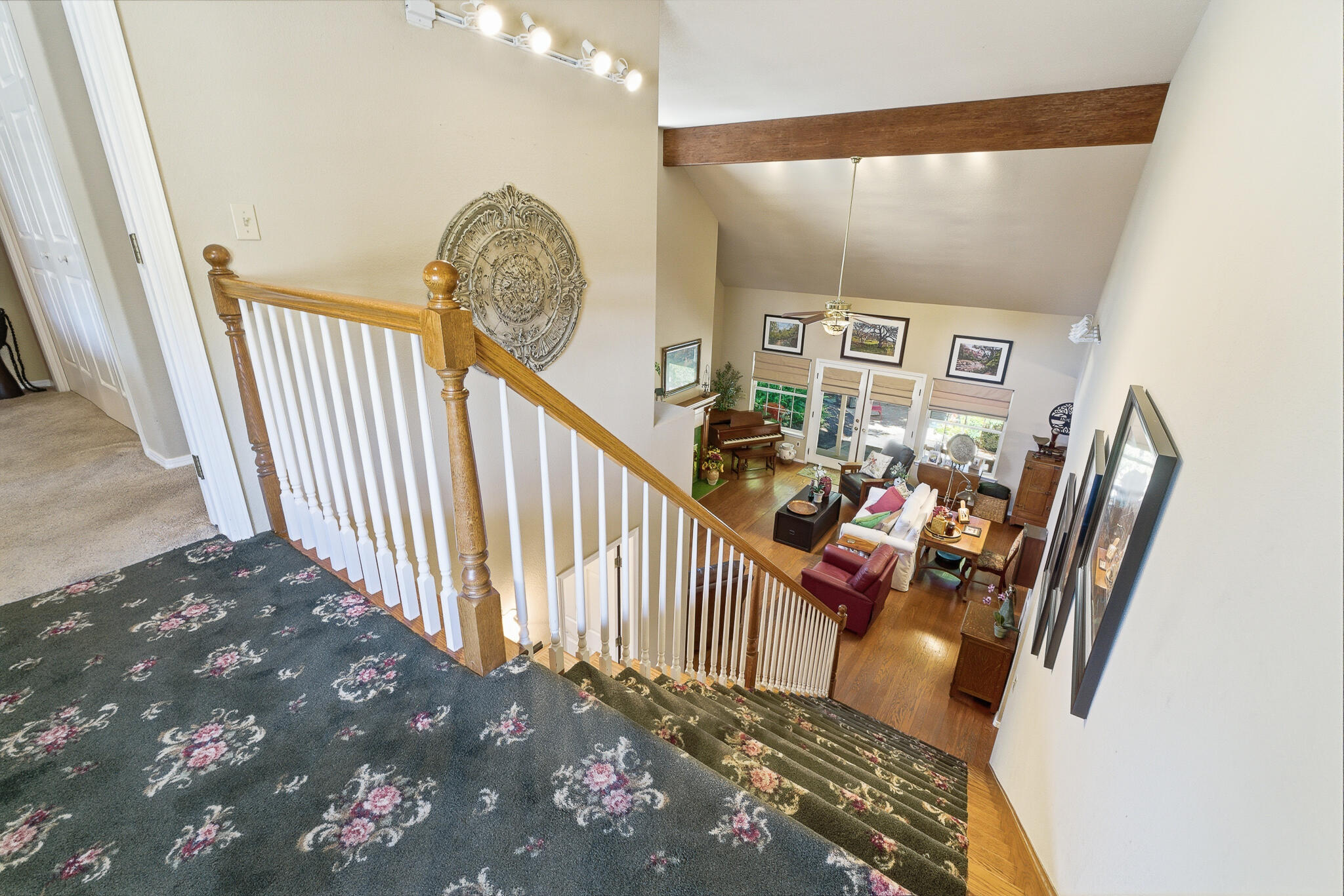 2320 SW Cottonwood Cir, Visalia, CA 93277