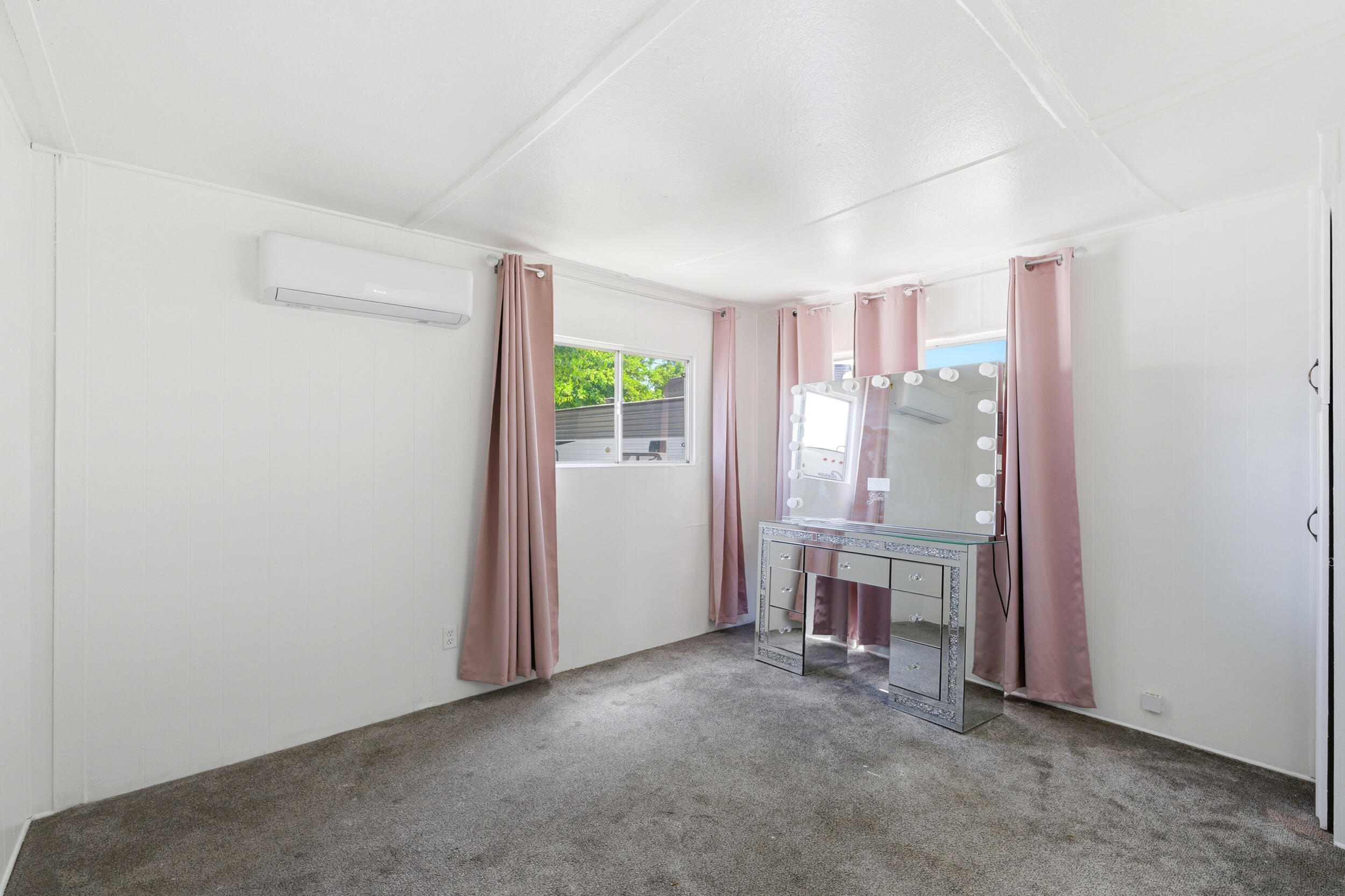 12846 W Lacey Blvd #Spc. 33, Hanford, CA 93230