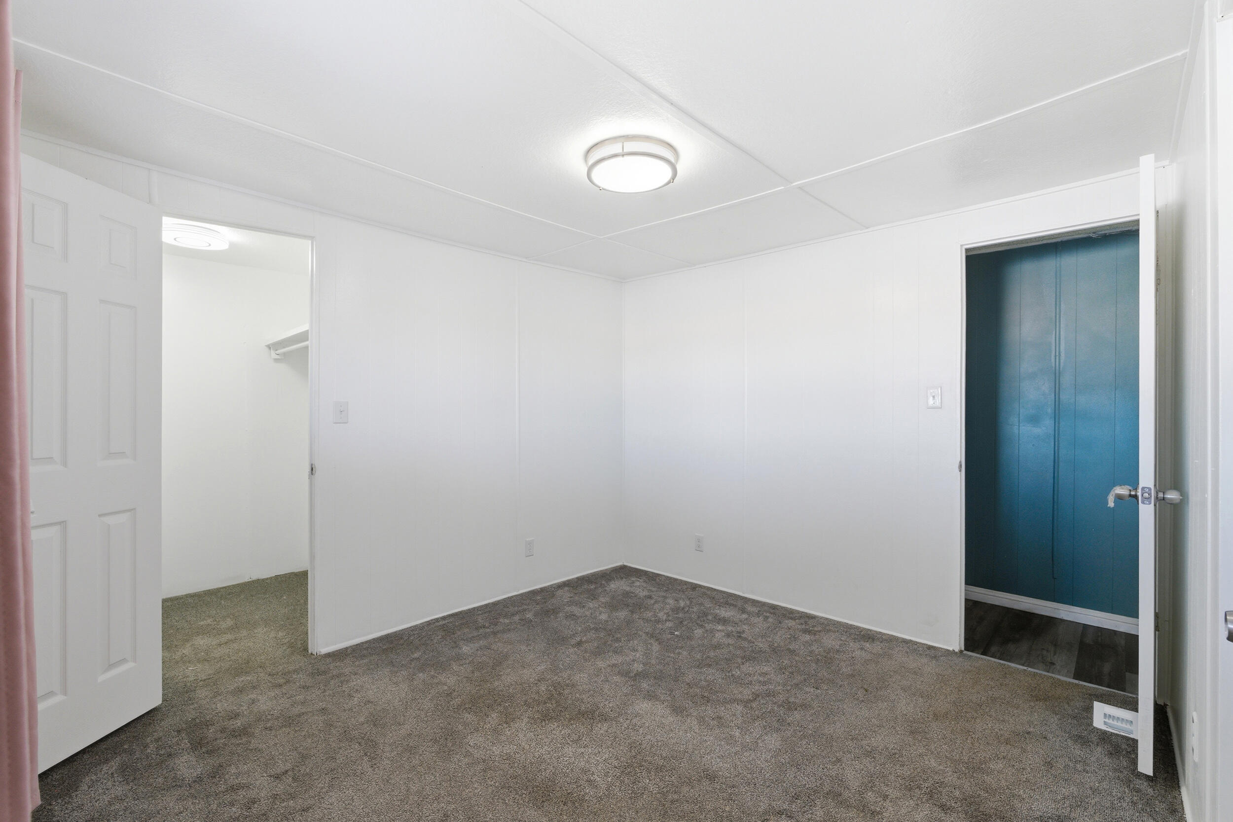 12846 W Lacey Blvd #Spc. 33, Hanford, CA 93230