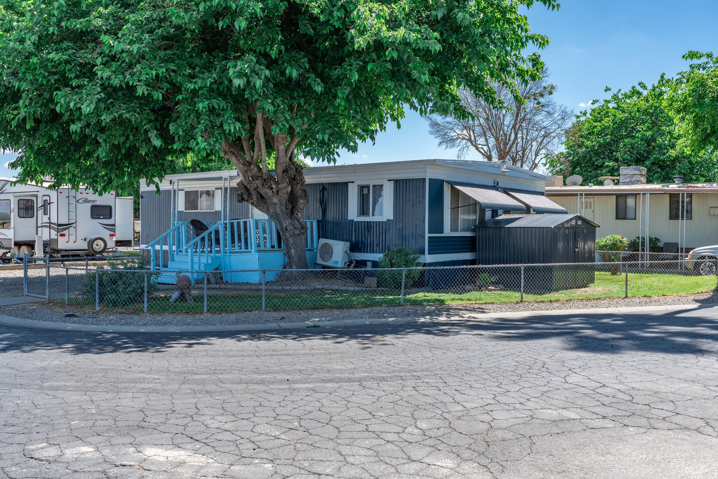 12846 W Lacey Blvd #Spc. 33, Hanford, CA 93230