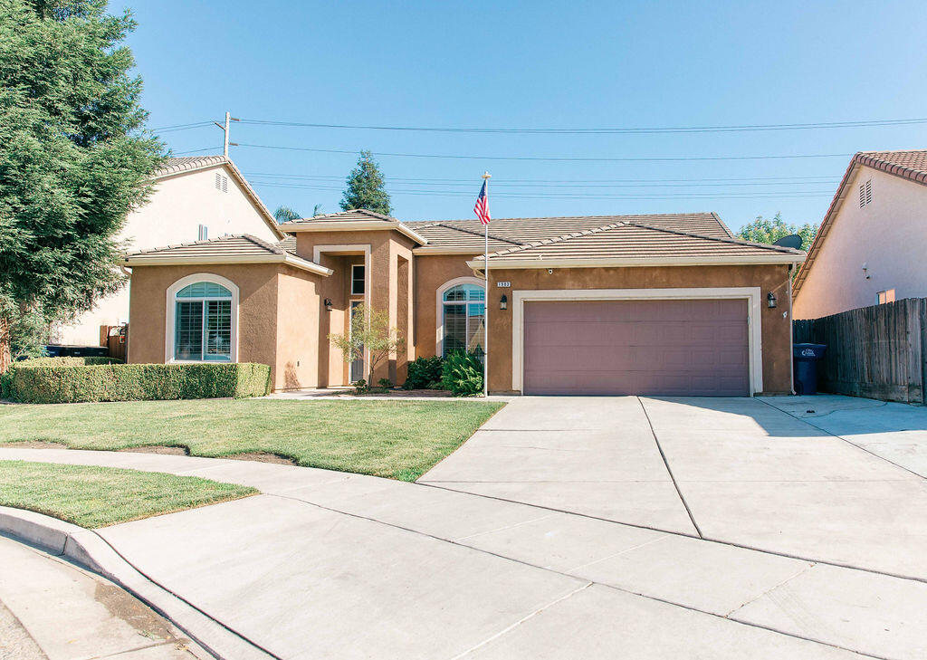 1983 Malvasia Ct, Tulare, CA 93274