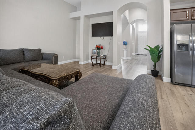 1983 Malvasia Ct, Tulare, CA 93274