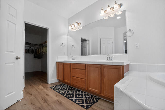 1983 Malvasia Ct, Tulare, CA 93274