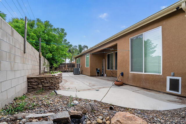 1983 Malvasia Ct, Tulare, CA 93274