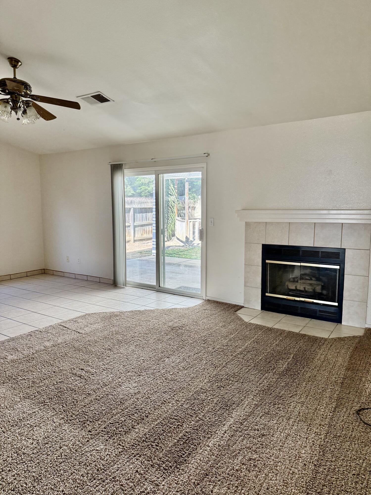 2144 S Virmargo St, Visalia, CA 93292