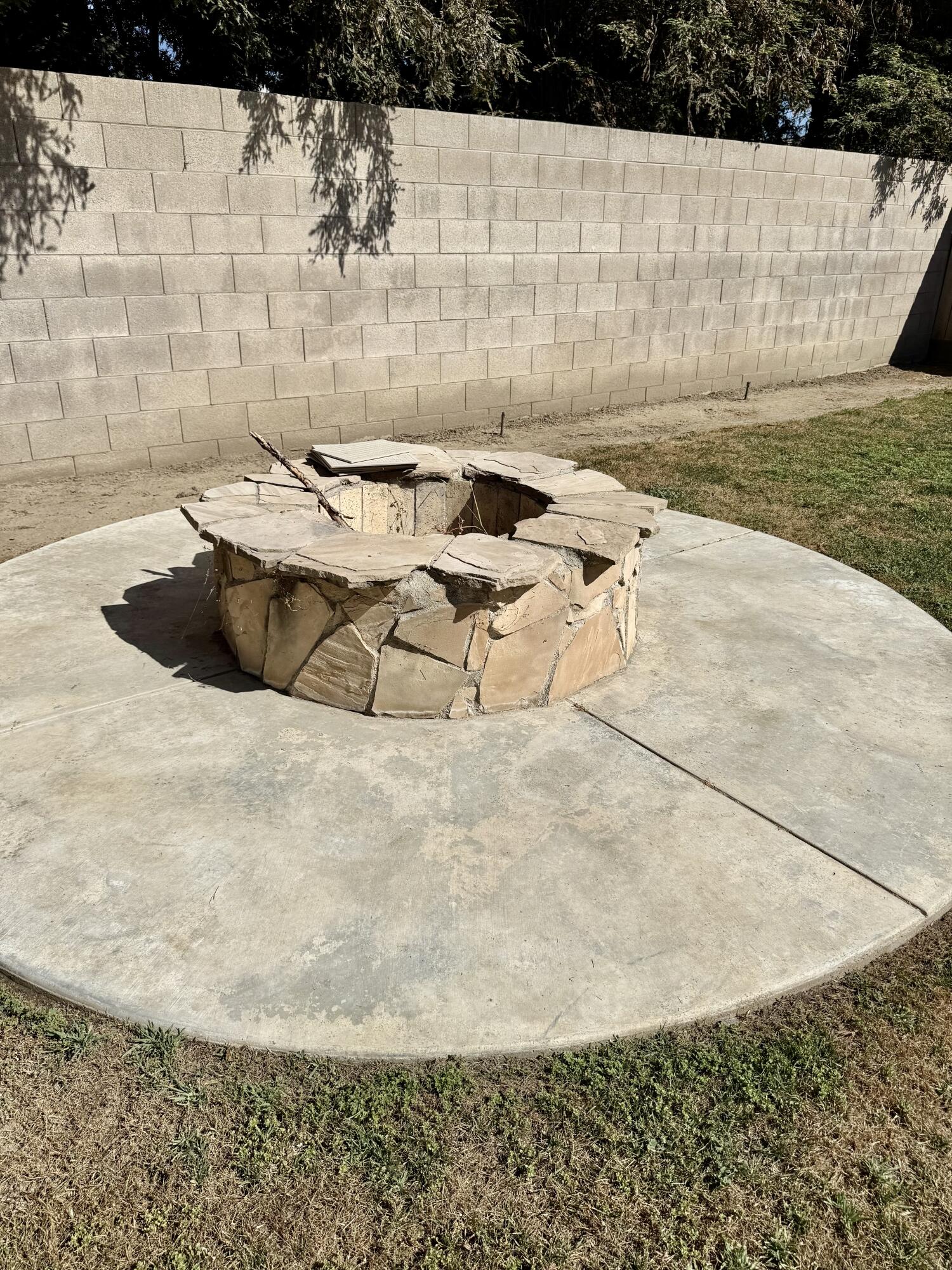 2144 S Virmargo St, Visalia, CA 93292