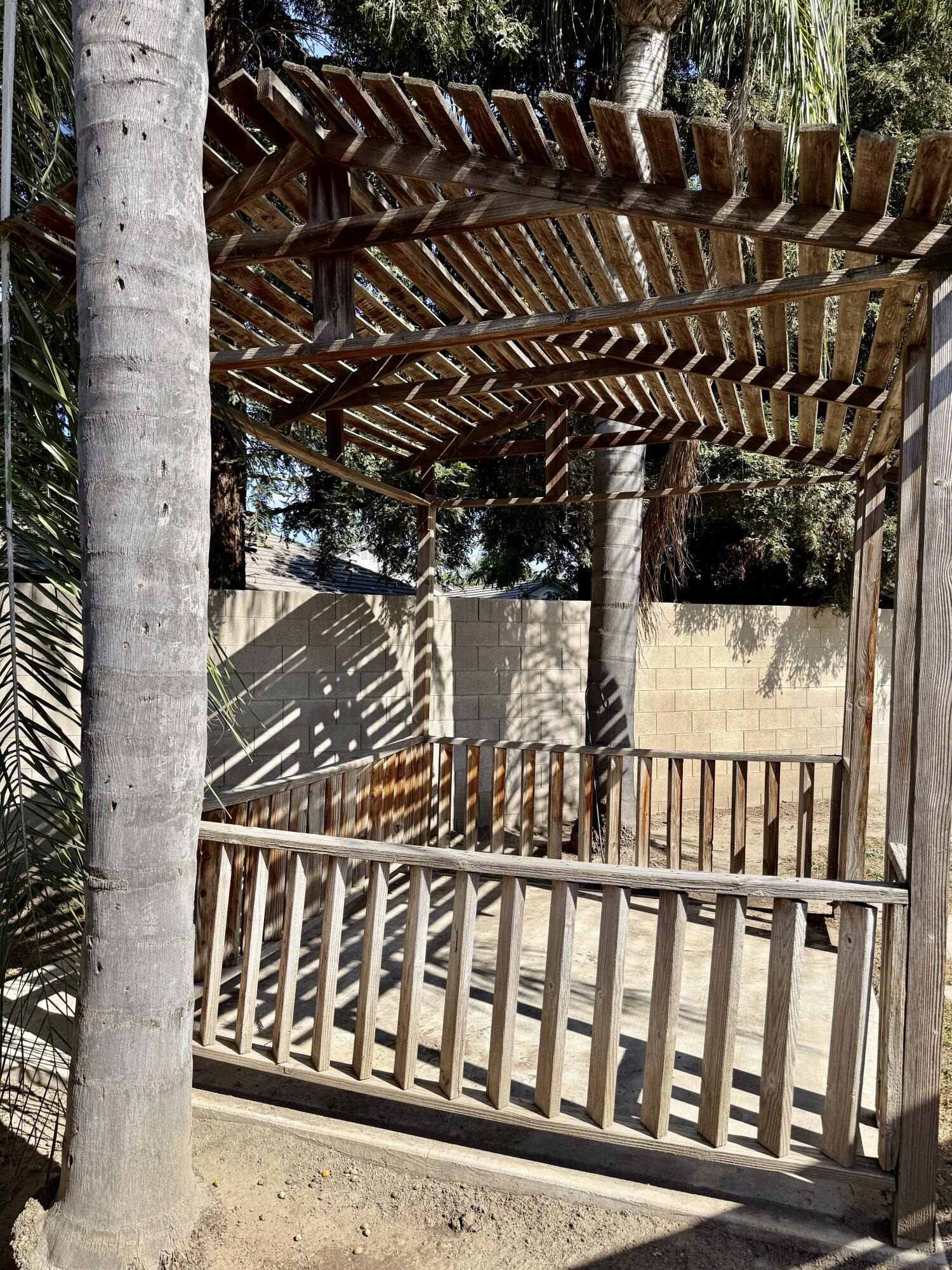 2144 S Virmargo St, Visalia, CA 93292