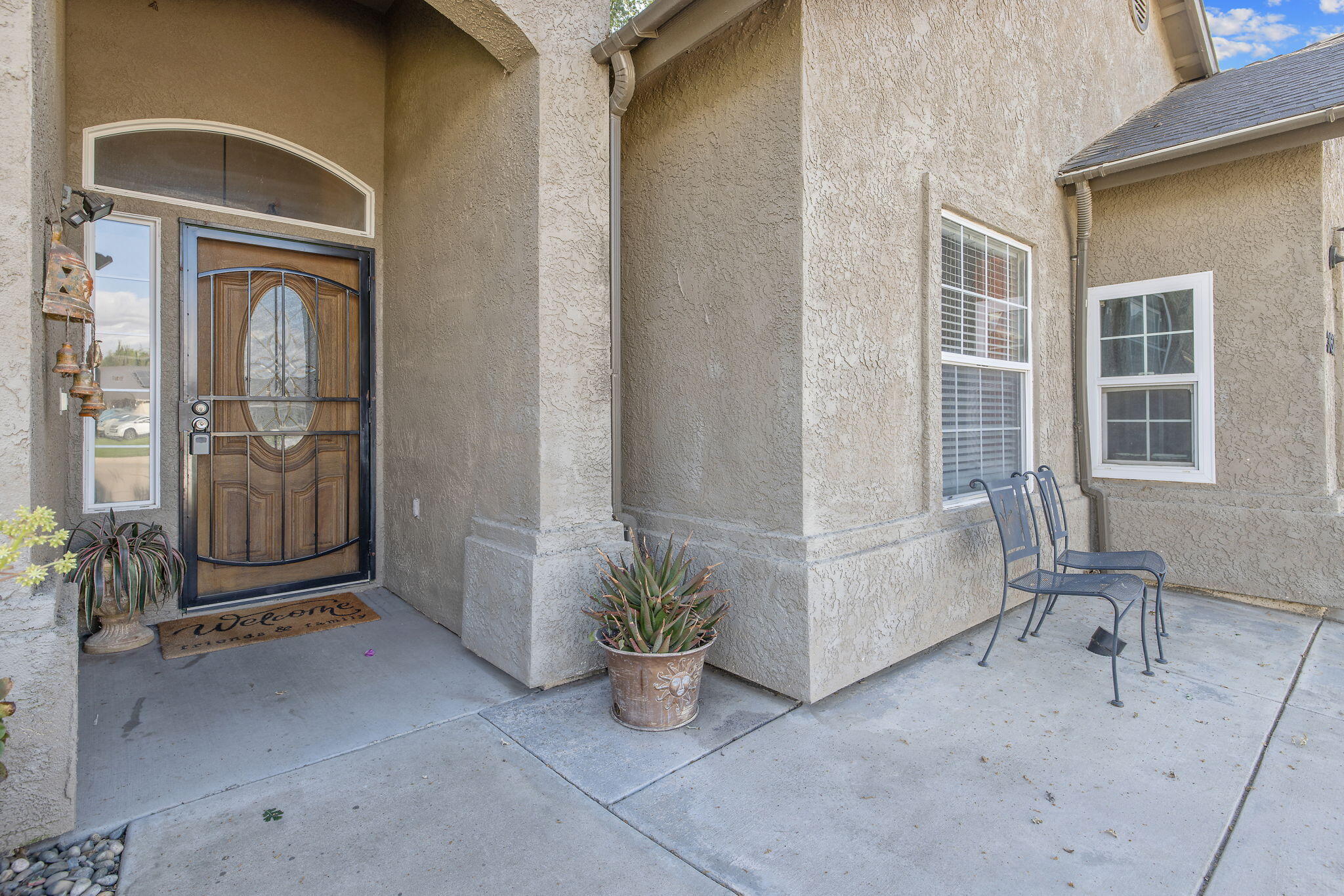 3605 E School Ct, Visalia, CA 93292