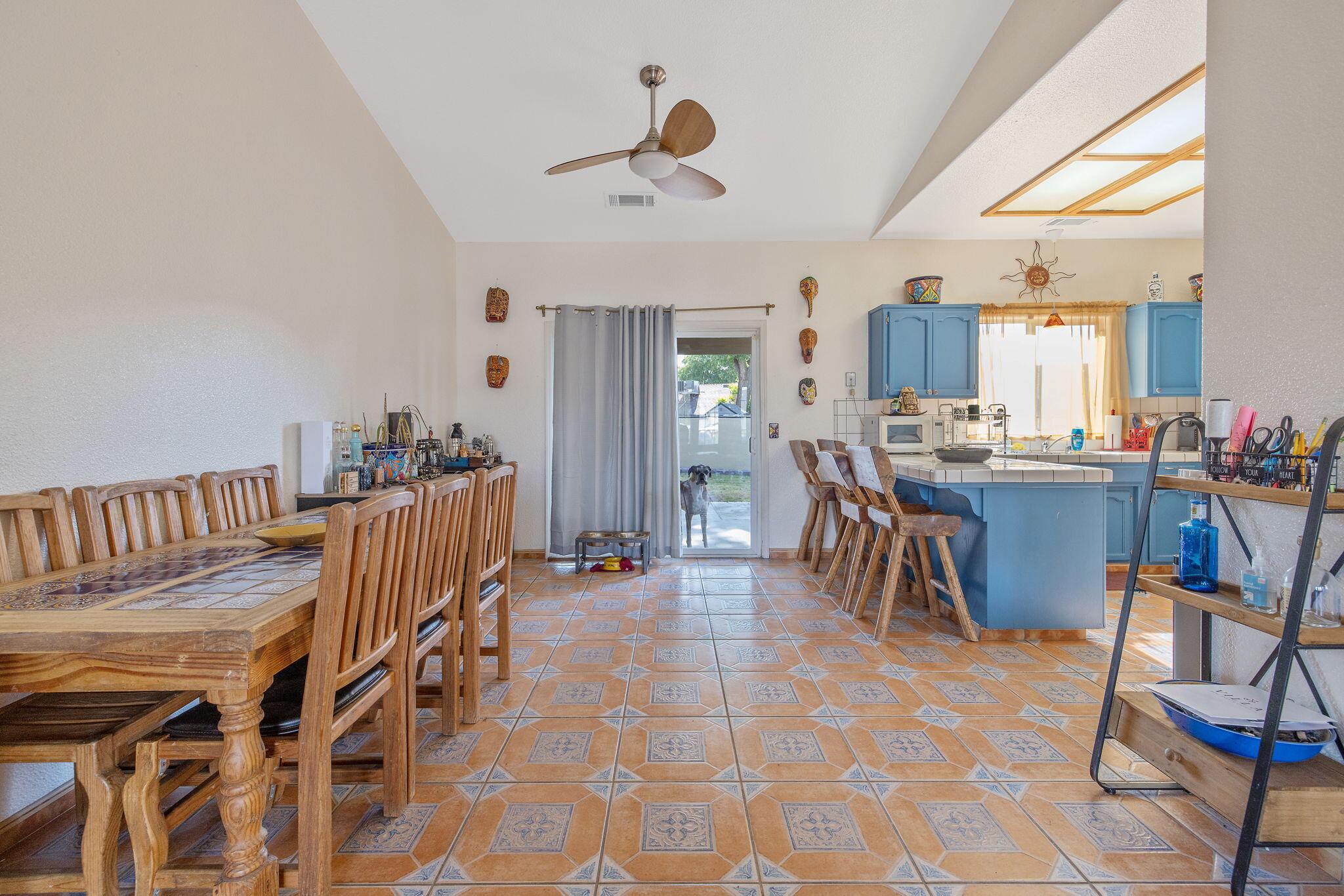 3605 E School Ct, Visalia, CA 93292