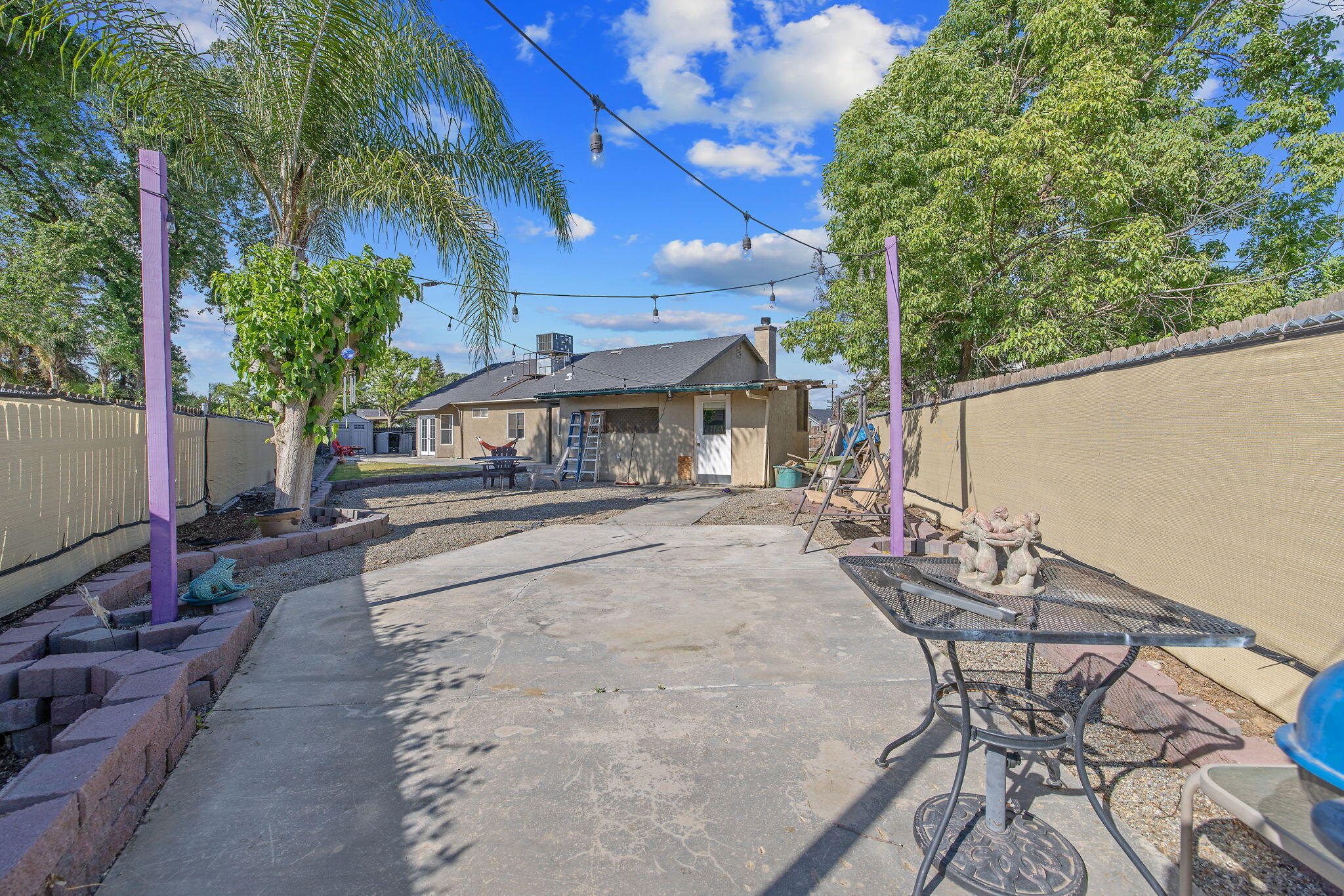 3605 E School Ct, Visalia, CA 93292