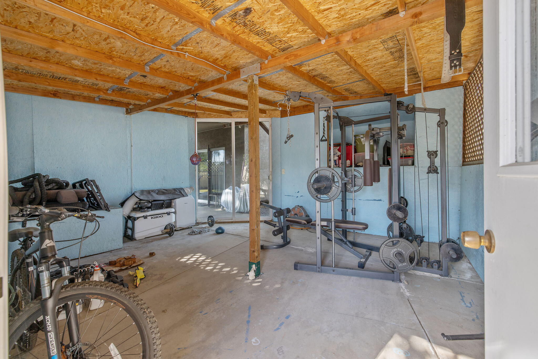 3605 E School Ct, Visalia, CA 93292