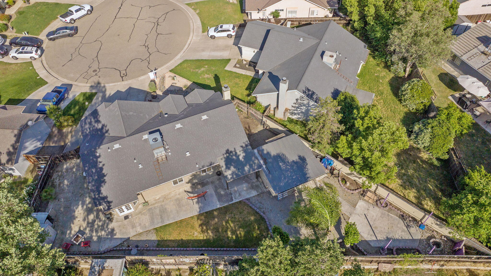 3605 E School Ct, Visalia, CA 93292