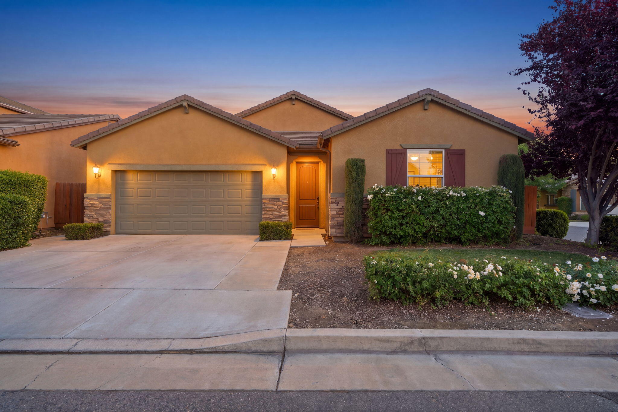 3026 Winslow St, Visalia, CA 93291