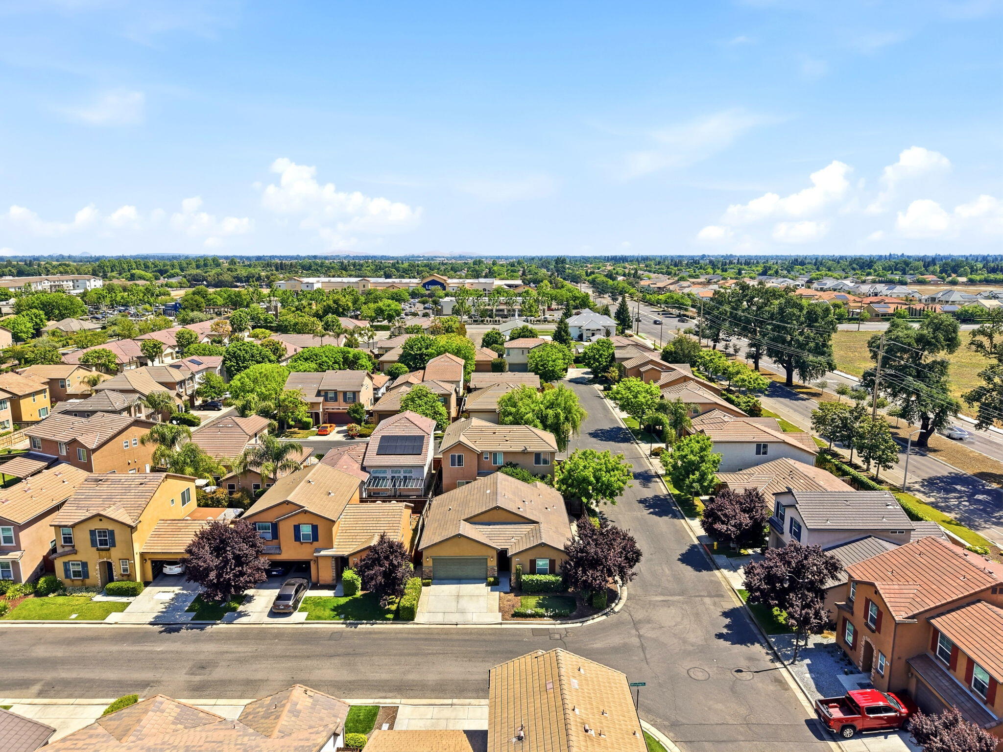 3026 Winslow St, Visalia, CA 93291