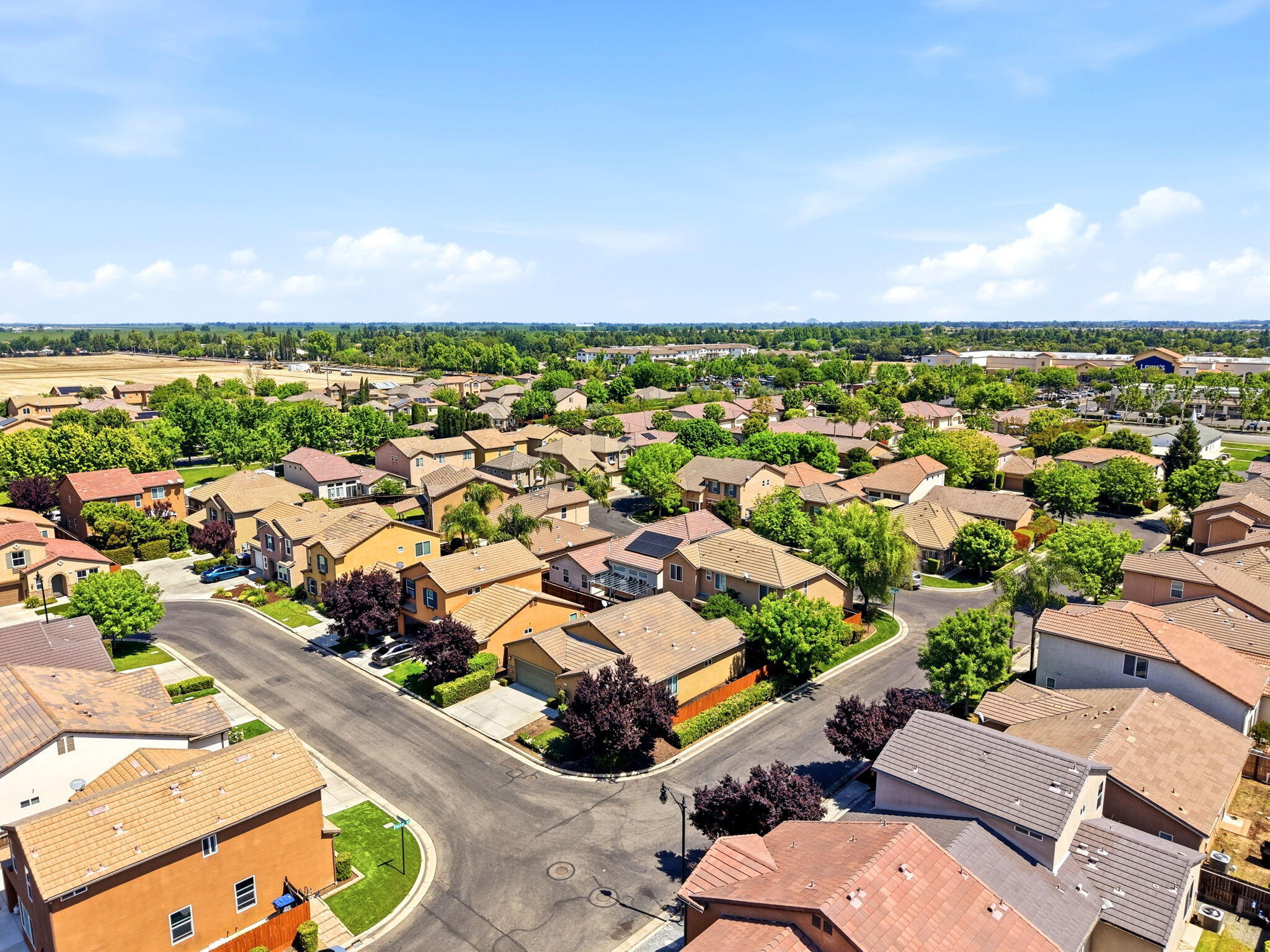 3026 Winslow St, Visalia, CA 93291