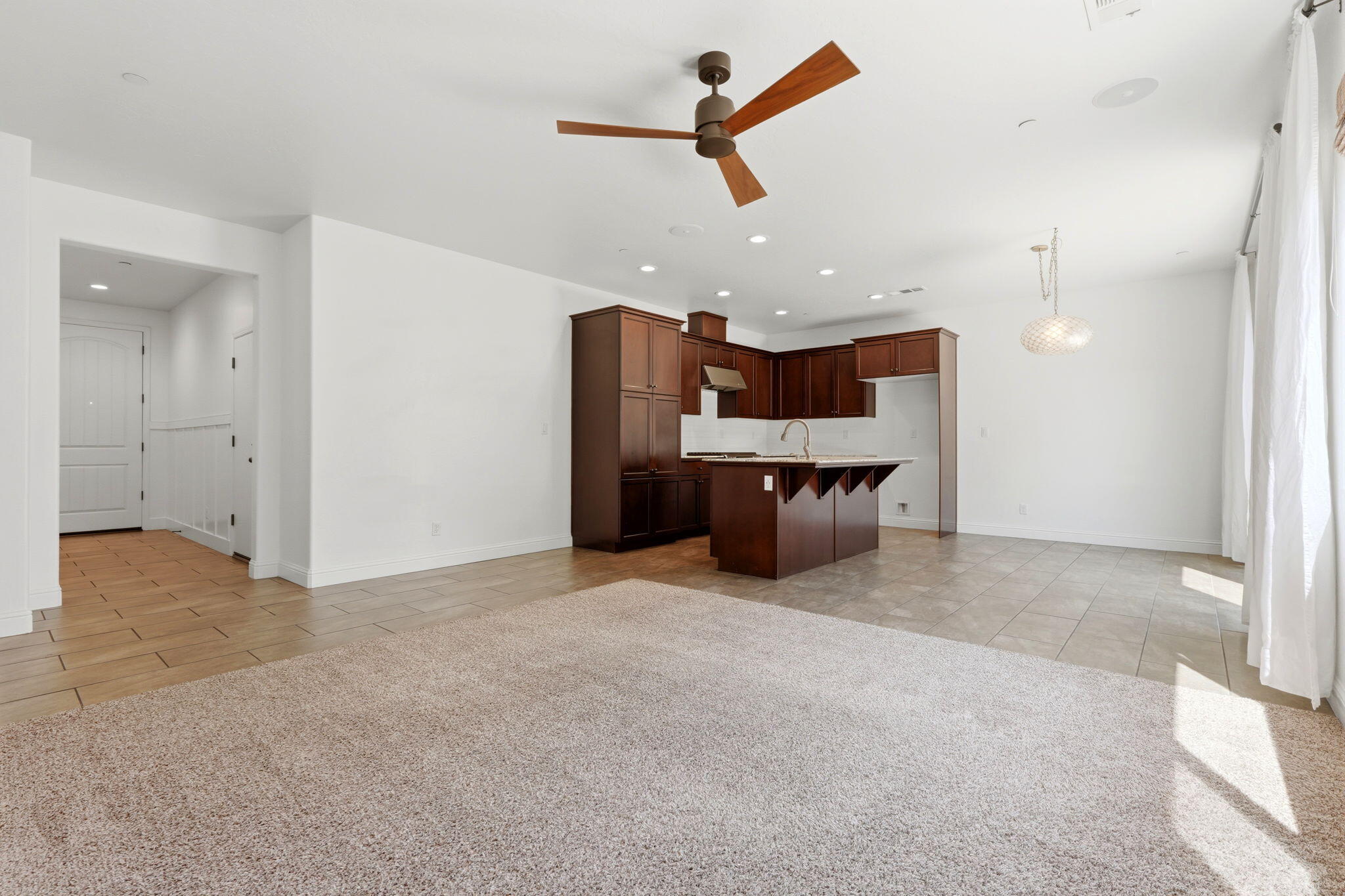 3026 Winslow St, Visalia, CA 93291