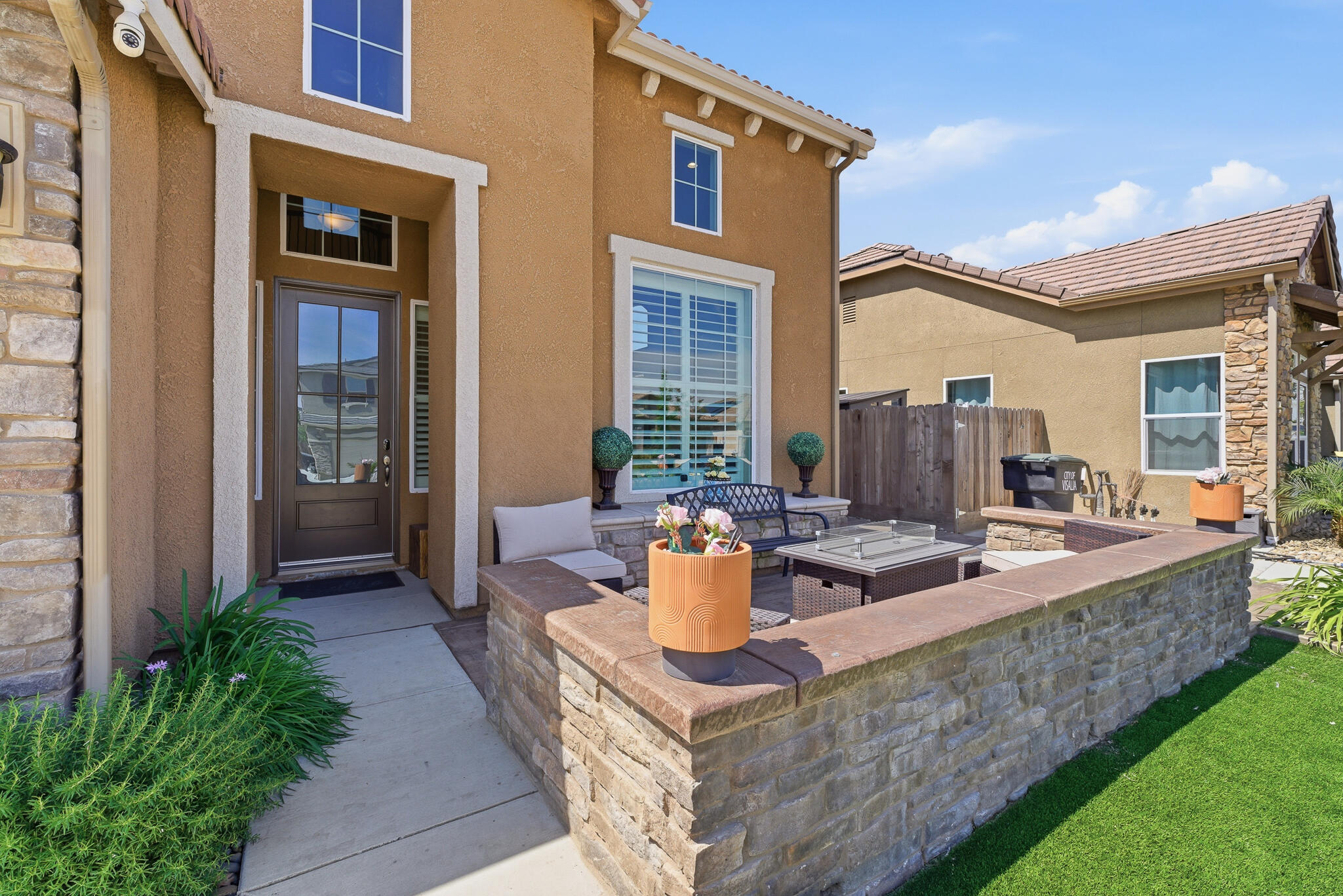 1621 W Sedona Ave, Visalia, CA 93291