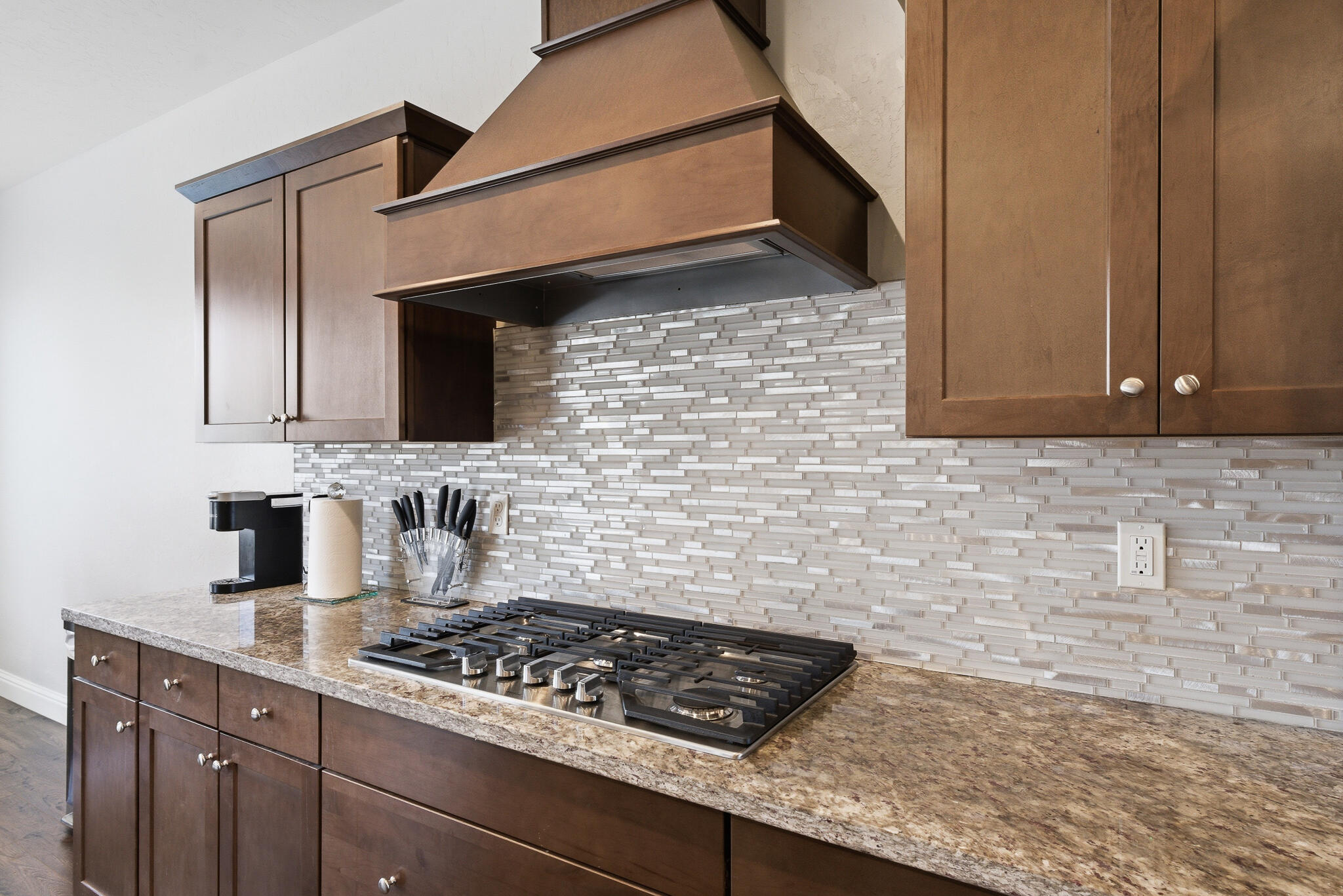 1621 W Sedona Ave, Visalia, CA 93291