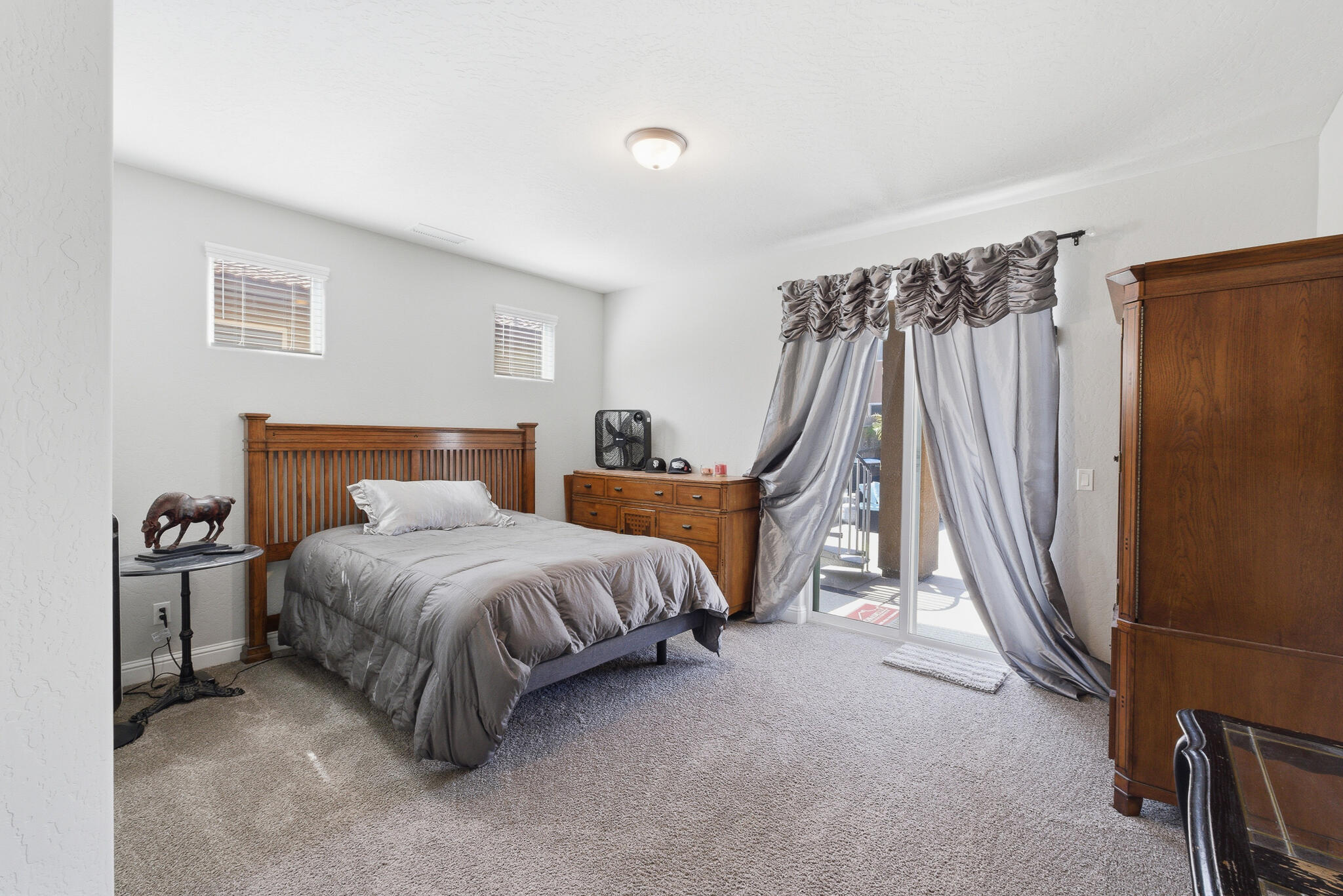 1621 W Sedona Ave, Visalia, CA 93291